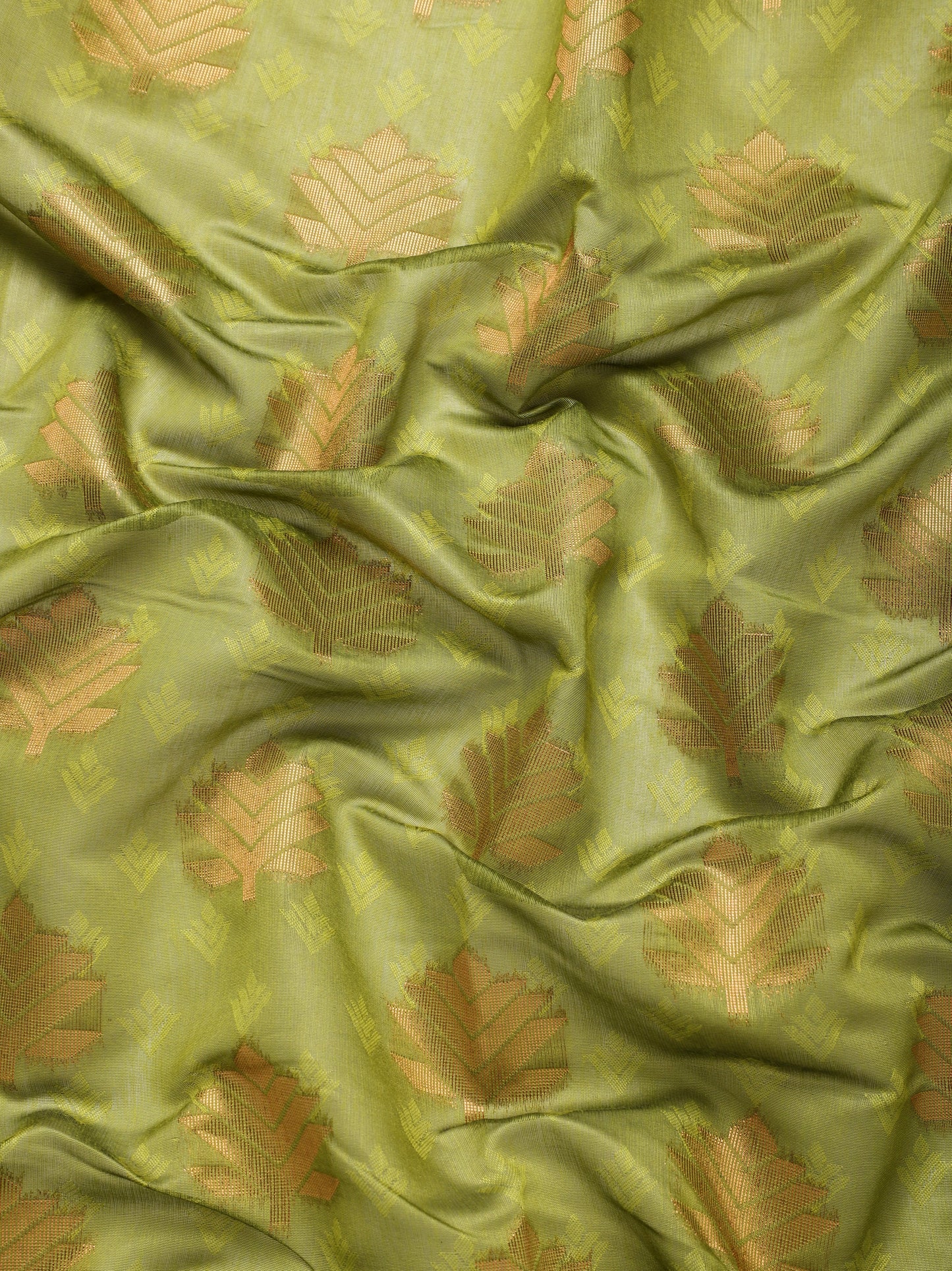 Dhiyona GR Women's Tahira Parrot Green Silk Blend Saree