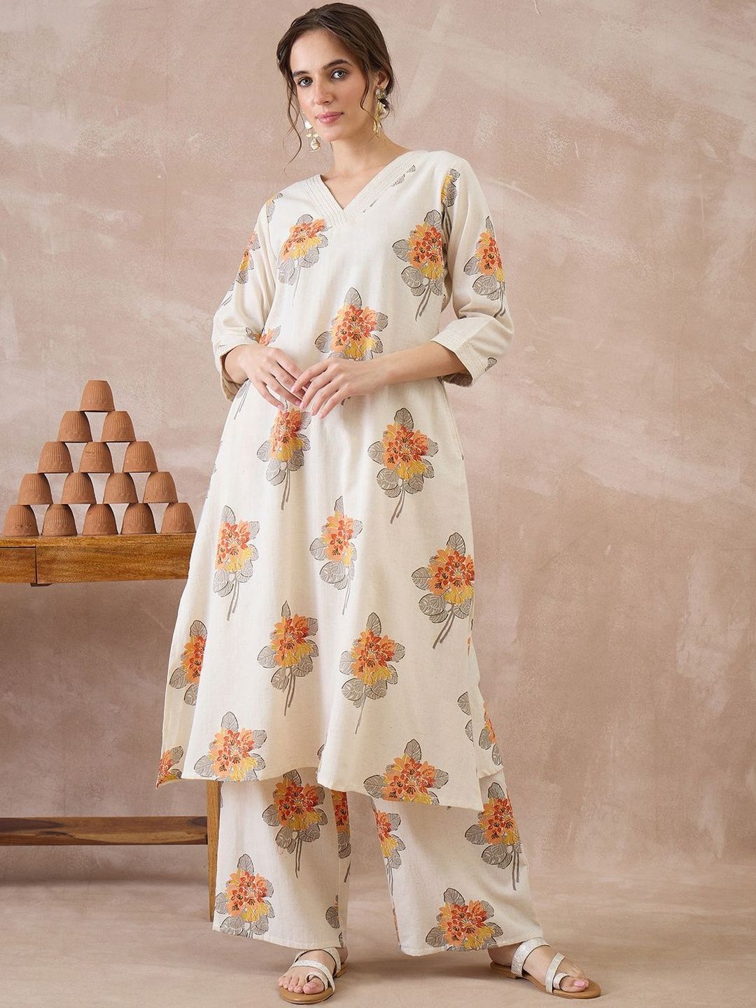 Women Floral Printed Regular Kurta with Palazzos