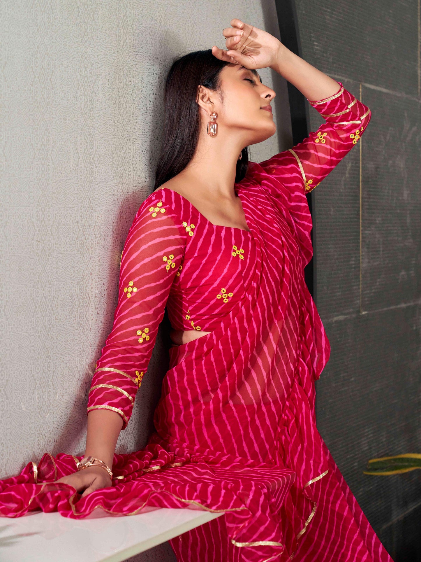 Dhiyona TI Women's Pink Colored Leheriya Saree with Frill with Unstitched Blouse
