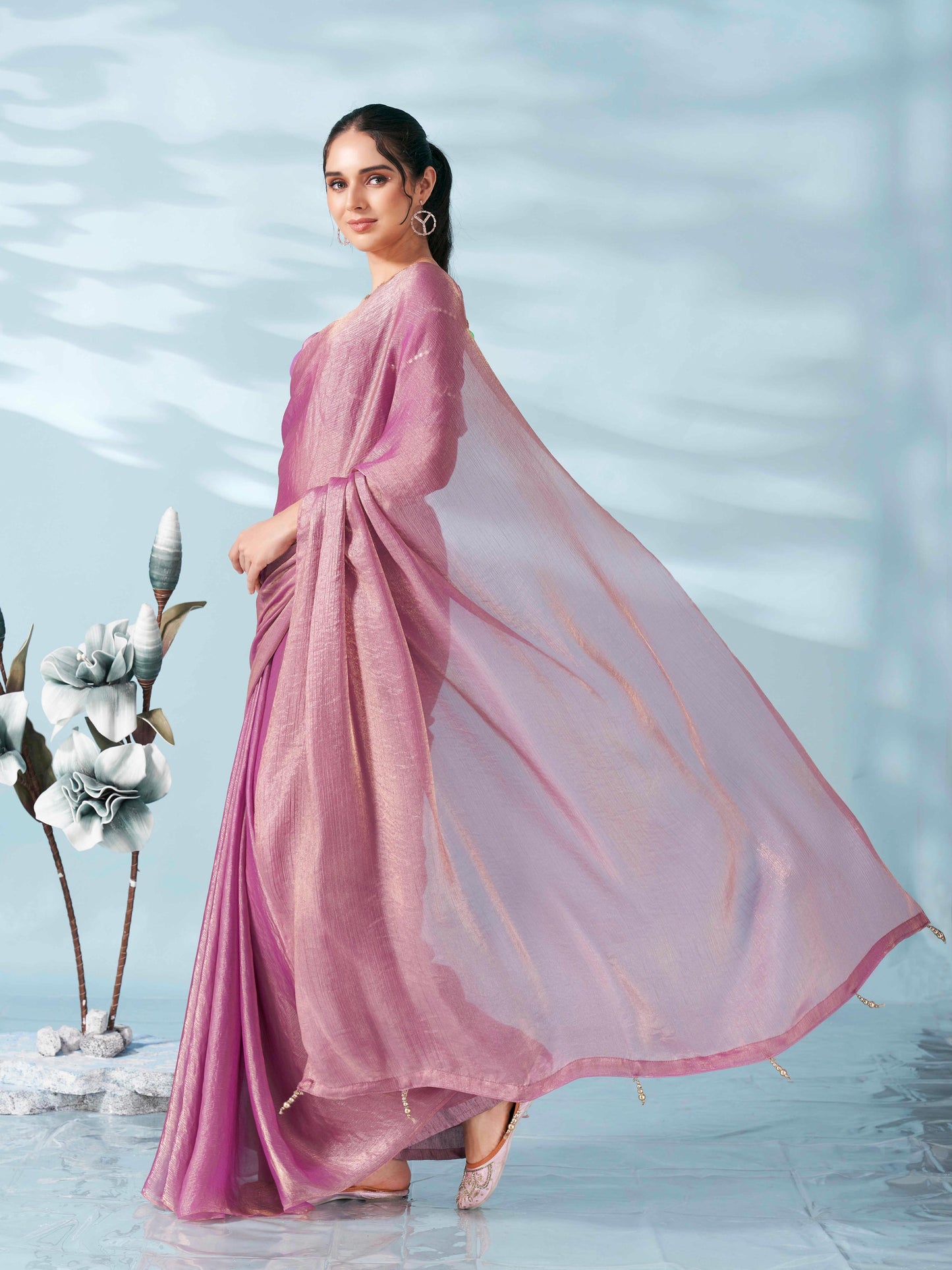 Dhiyona TI Women's Pink And Gold Colored Two Tone Chiffon Saree With Unstitched Blouse