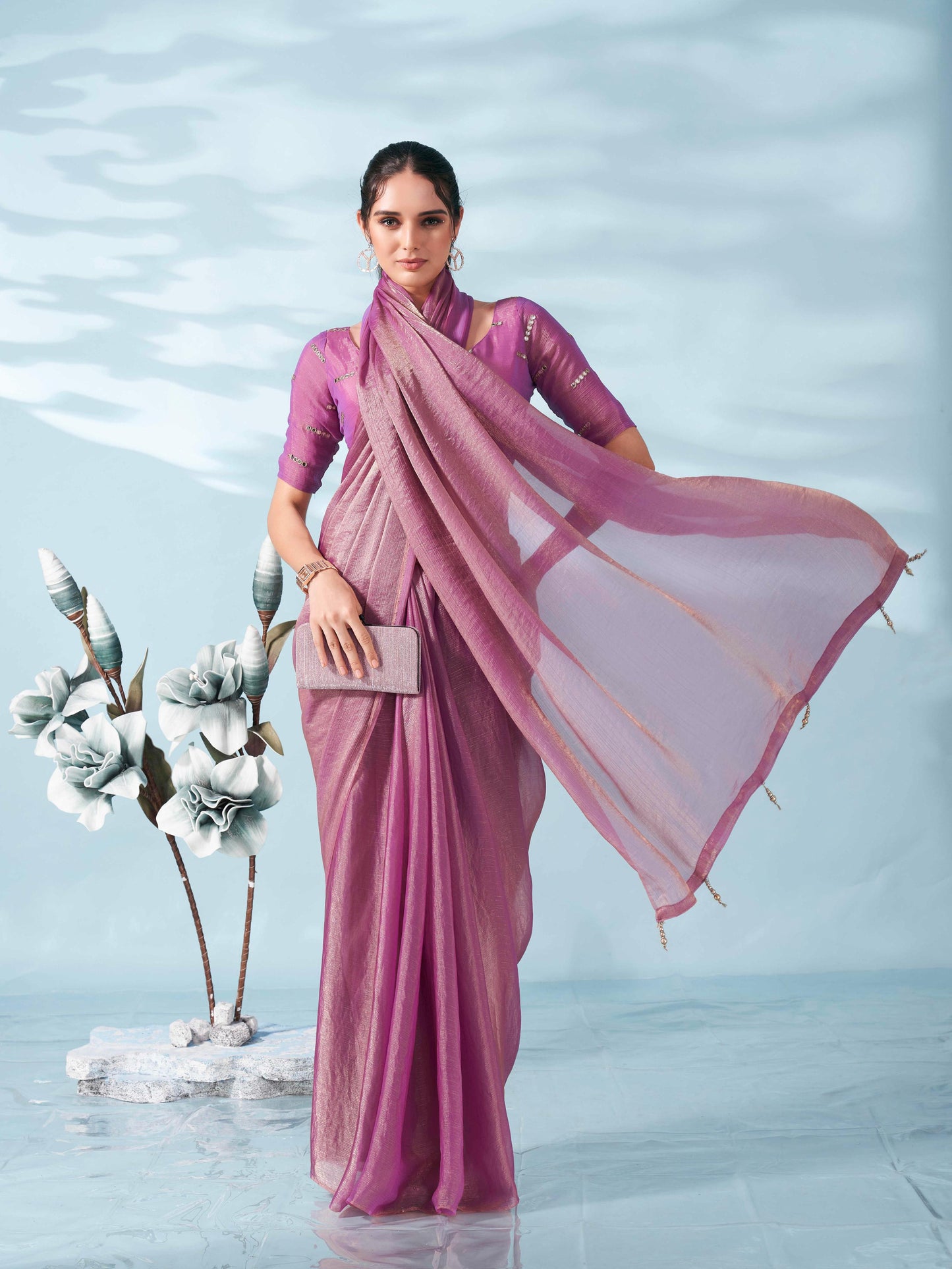Dhiyona TI Women's Pink And Gold Colored Two Tone Chiffon Saree With Unstitched Blouse