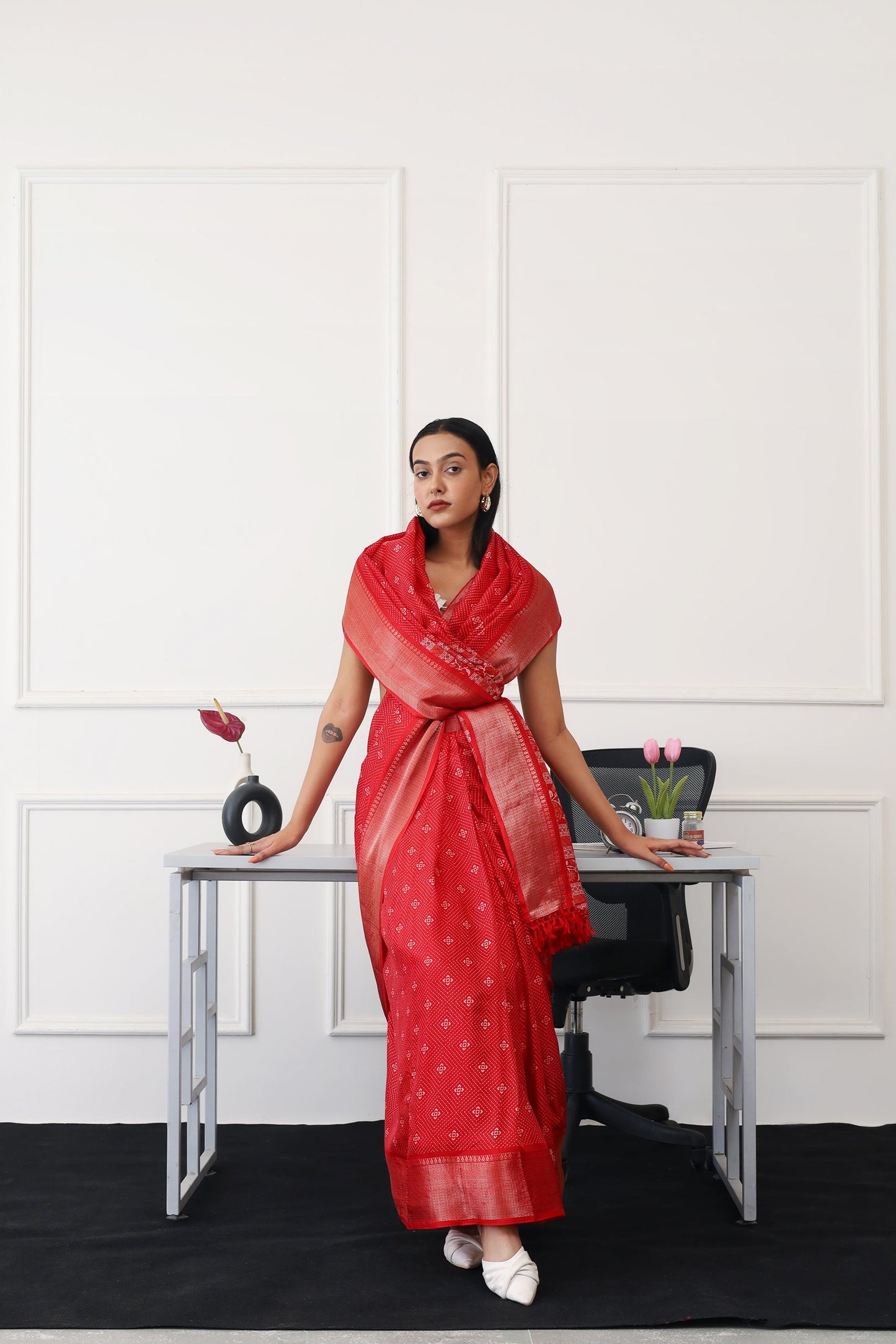 Dhiyona TI Women's Ready To Wear Red Printed Saree with Unstitched Blouse