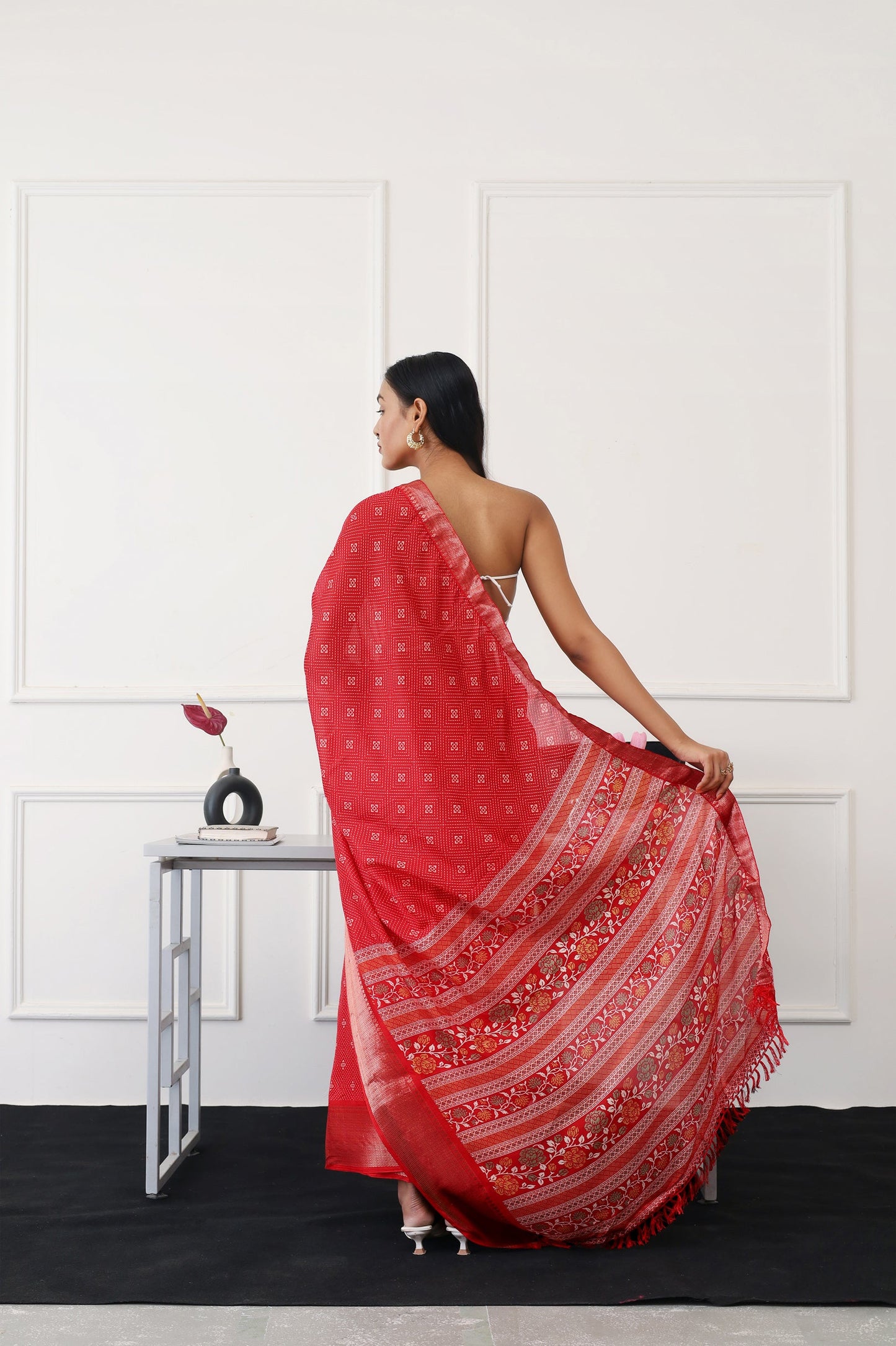 Dhiyona TI Women's Ready To Wear Red Printed Saree with Unstitched Blouse