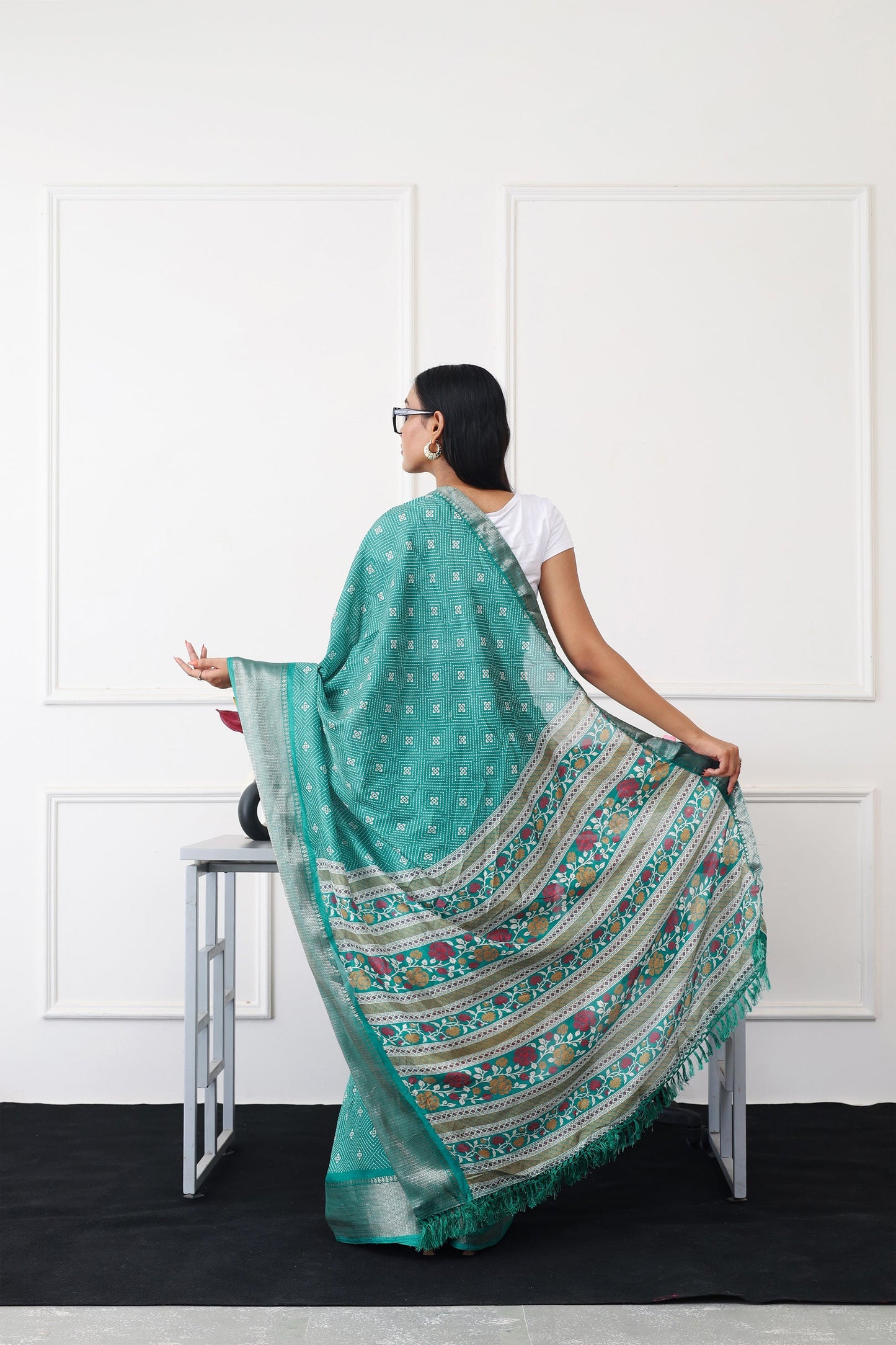 Dhiyona TI Women's Ready To Wear Green Printed Saree with Unstitched Blouse