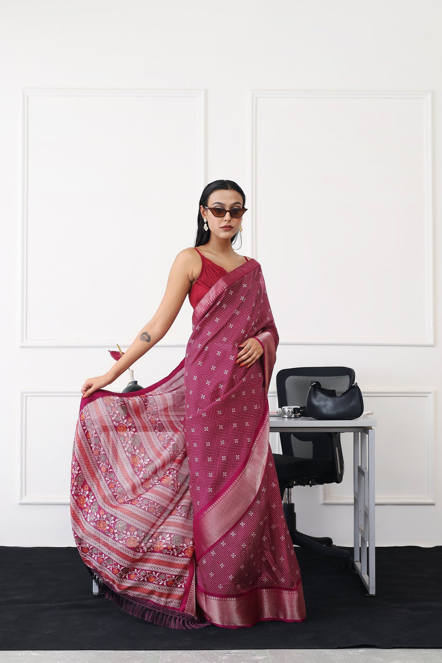 Dhiyona TI Women's Ready To Wear Magenta Printed Saree with Unstitched Blouse
