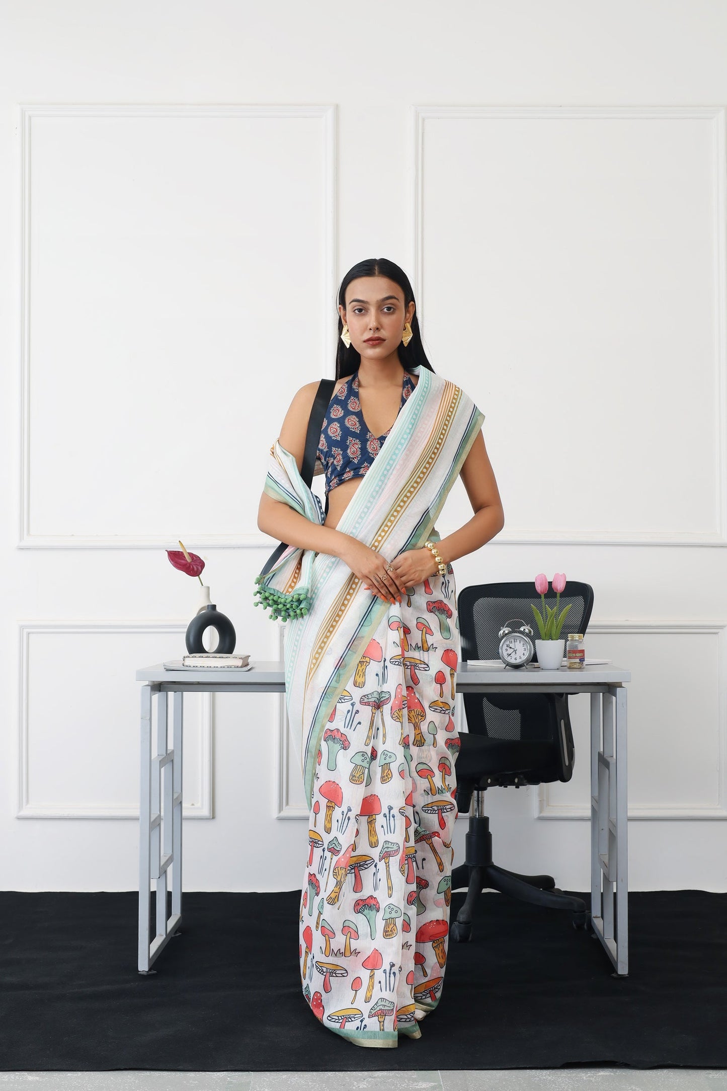 Dhiyona TI Women's Ready To Wear Multi Abstract Saree with Unstitched Blouse