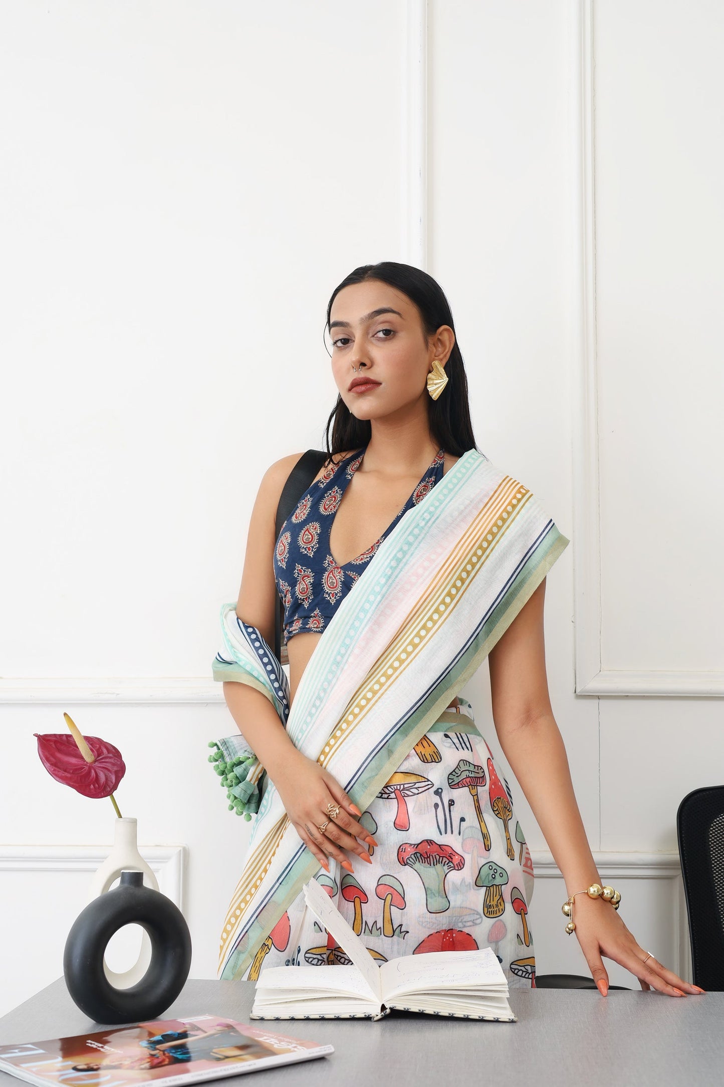 Dhiyona TI Women's Ready To Wear Multi Abstract Saree with Unstitched Blouse