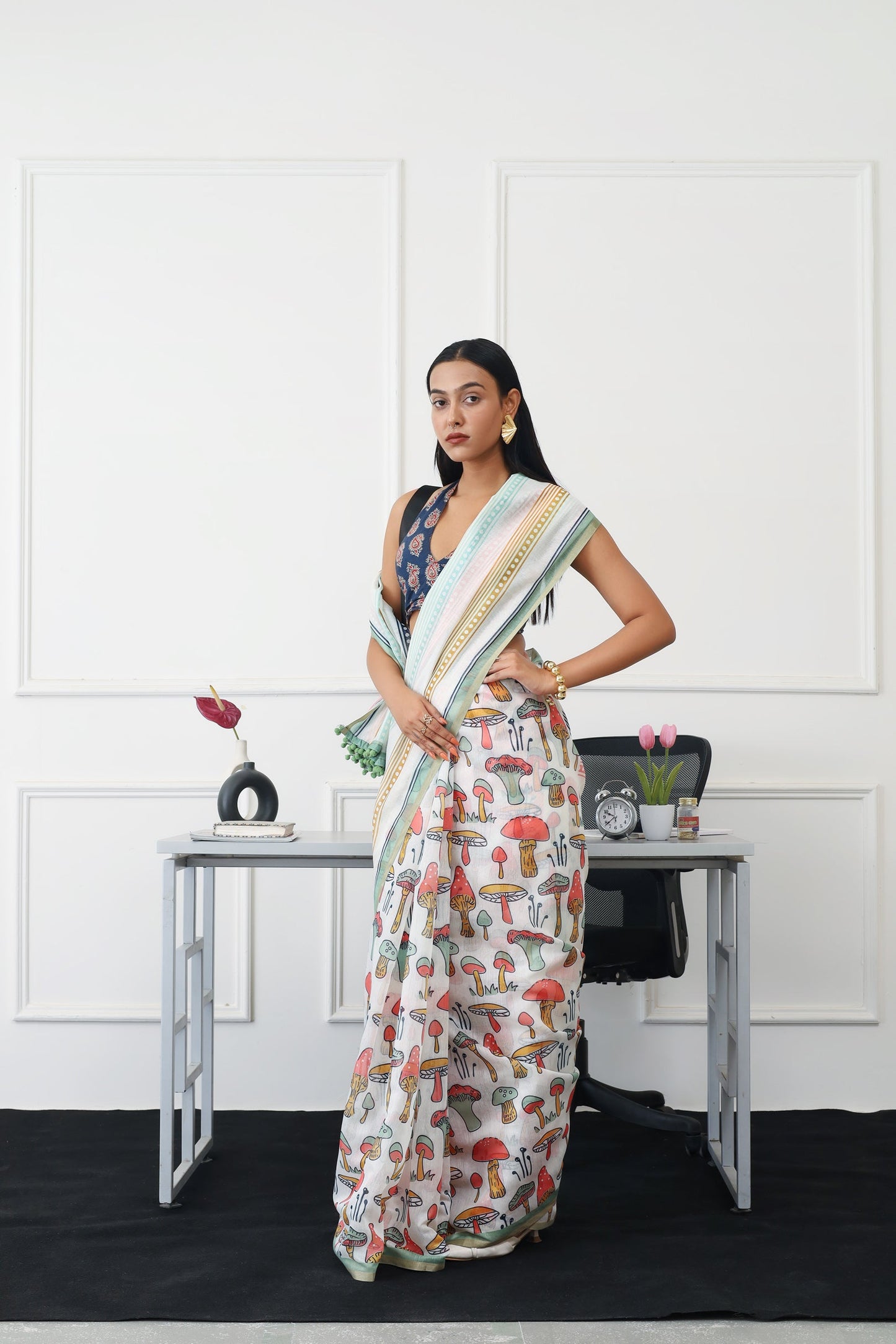 Dhiyona TI Women's Ready To Wear Multi Abstract Saree with Unstitched Blouse