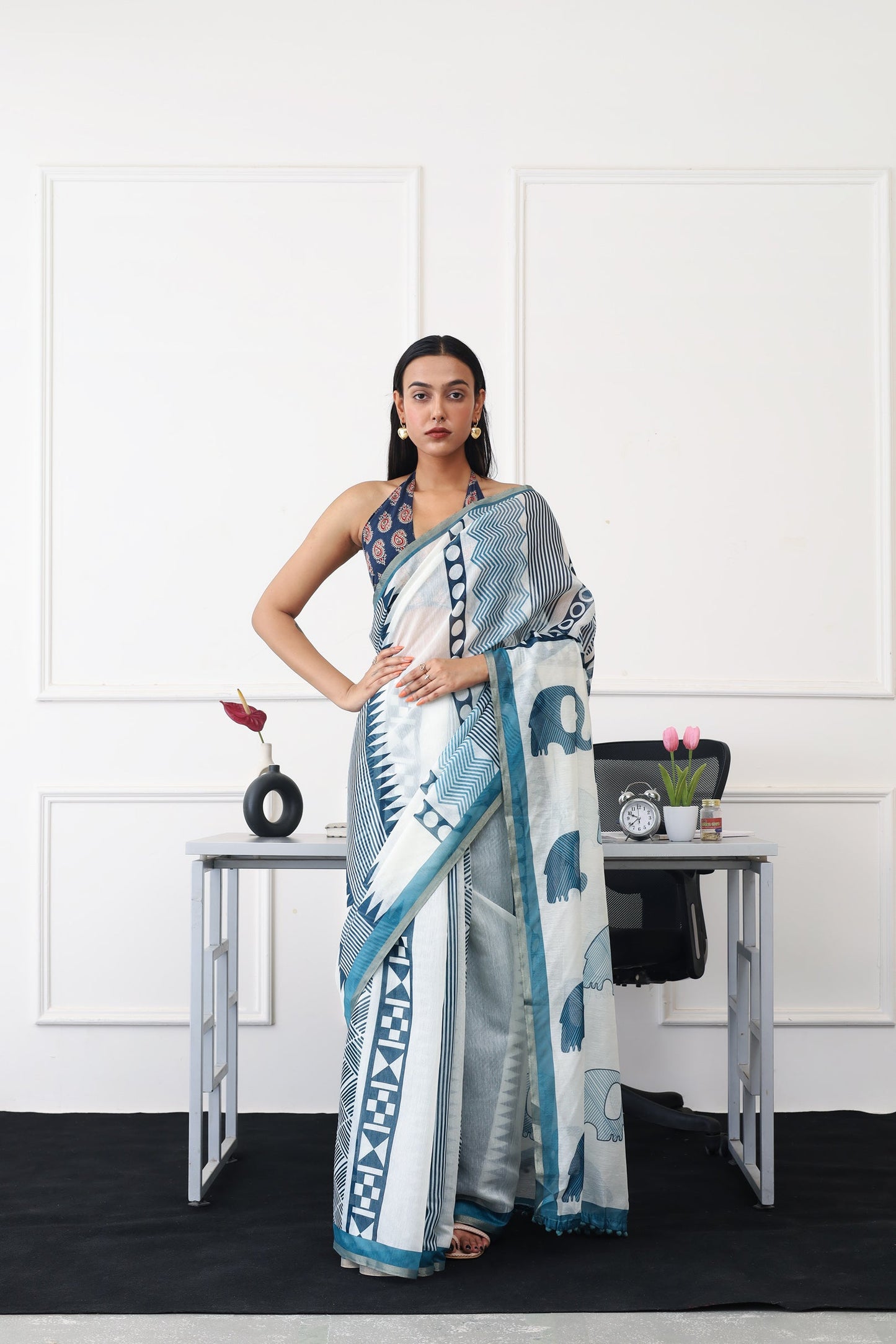 Dhiyona TI Women's Ready To Wear Blue Geometric Saree with Unstitched Blouse