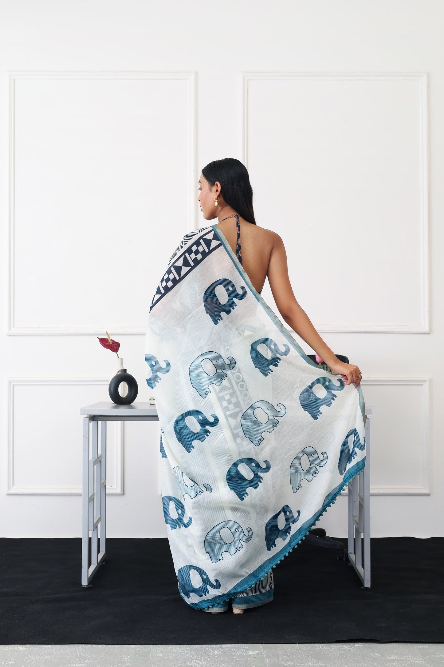 Dhiyona TI Women's Ready To Wear Blue Geometric Saree with Unstitched Blouse
