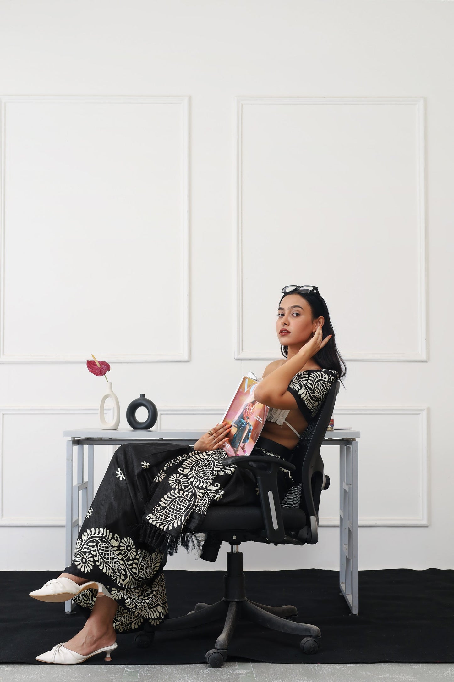 Dhiyona TI Women's Ready To Wear Black Colored Printed Satin Saree with Unstitched Blouse