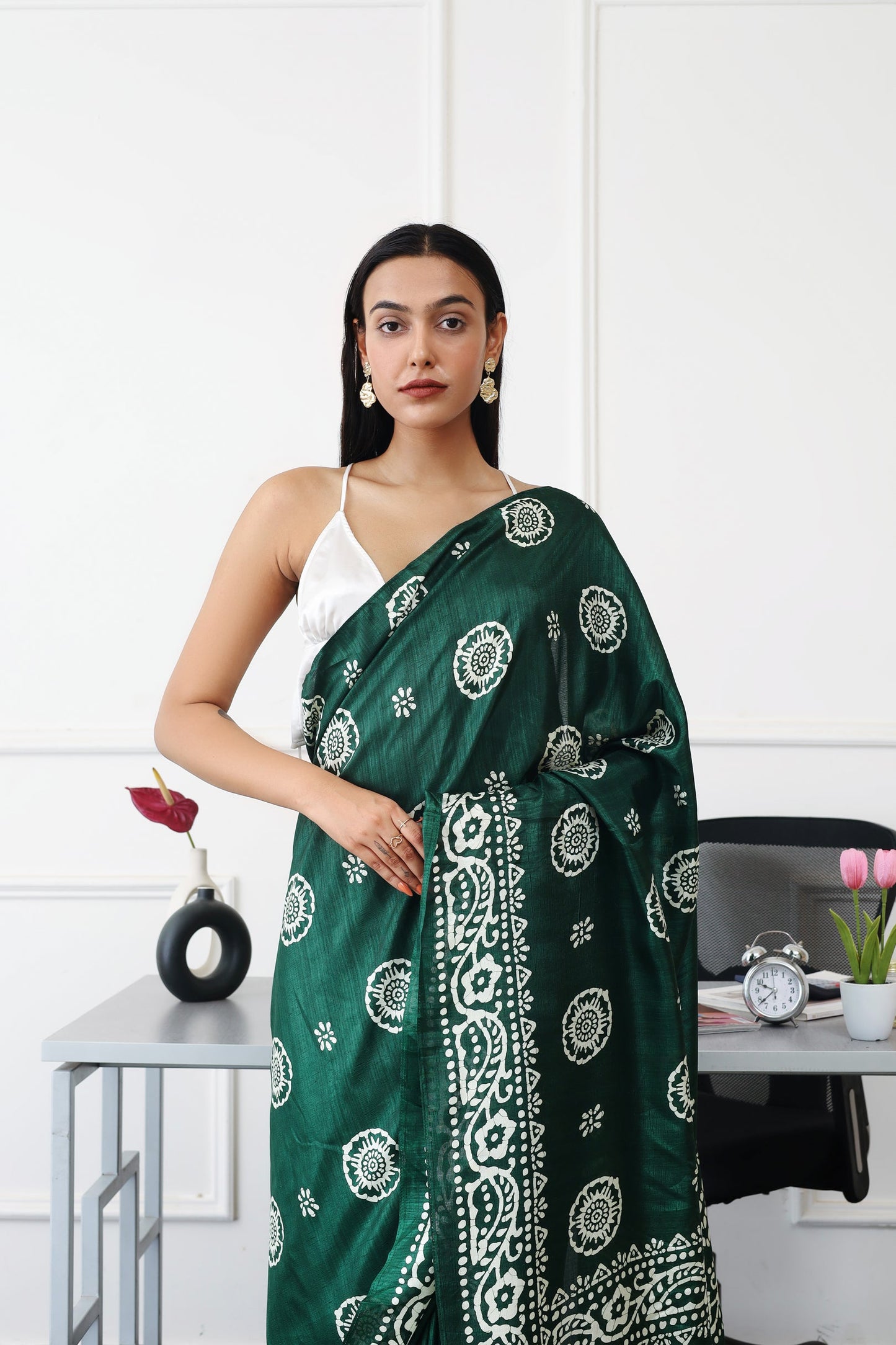 Dhiyona TI Women's Ready To Wear Green Floral Printed Satin Saree with Unstitched Blouse