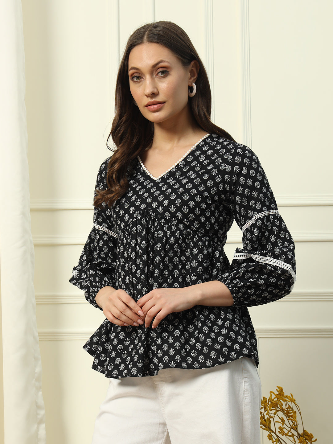 Women's Black Printed Cotton Top