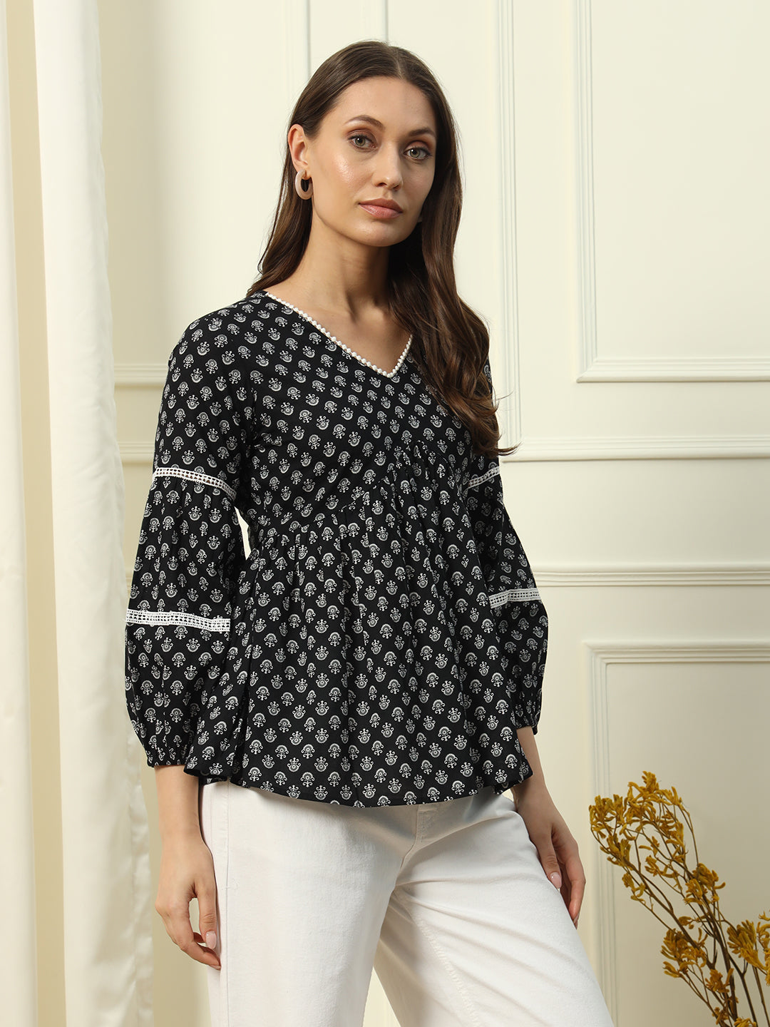 Women's Black Printed Cotton Top