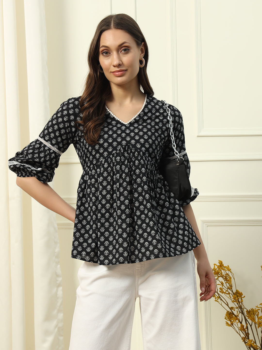 Women's Black Printed Cotton Top