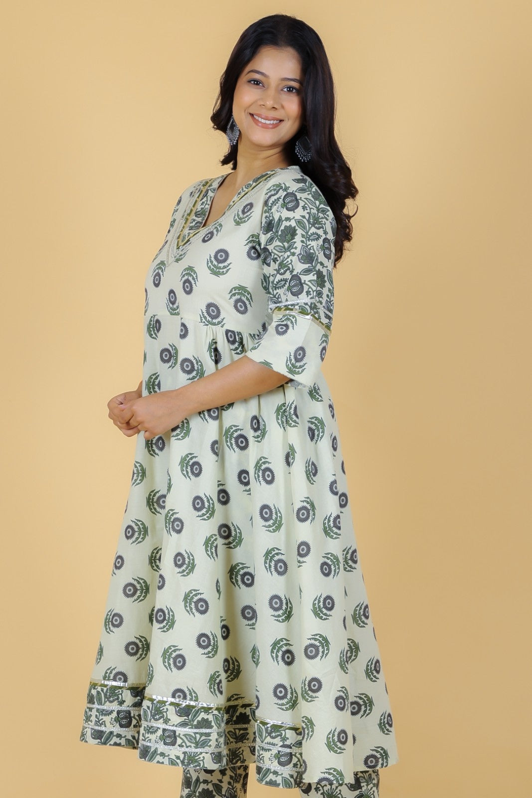 Women's Cotton Off White Flared Kurta