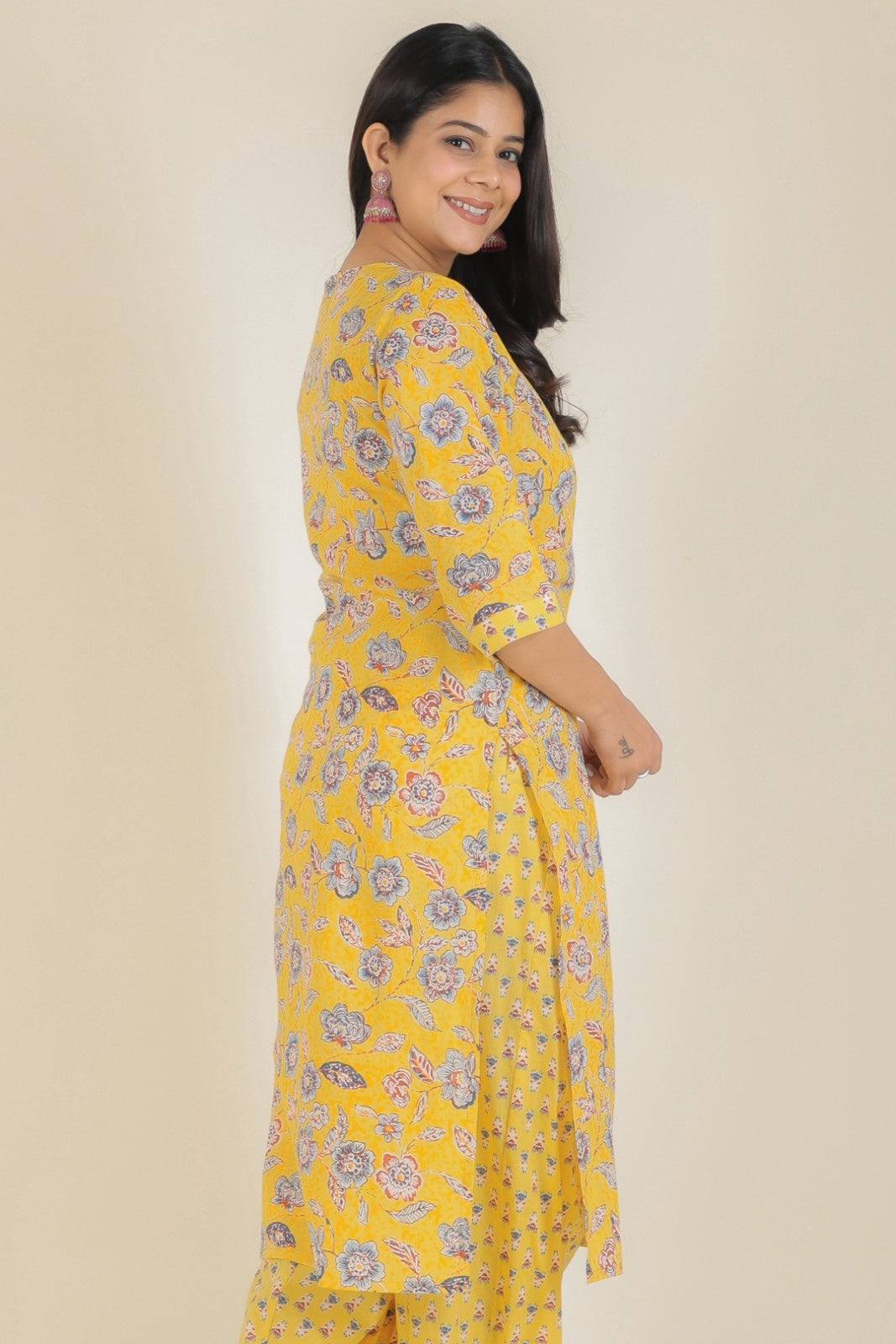Women's Cotton Yellow Straight Kurta