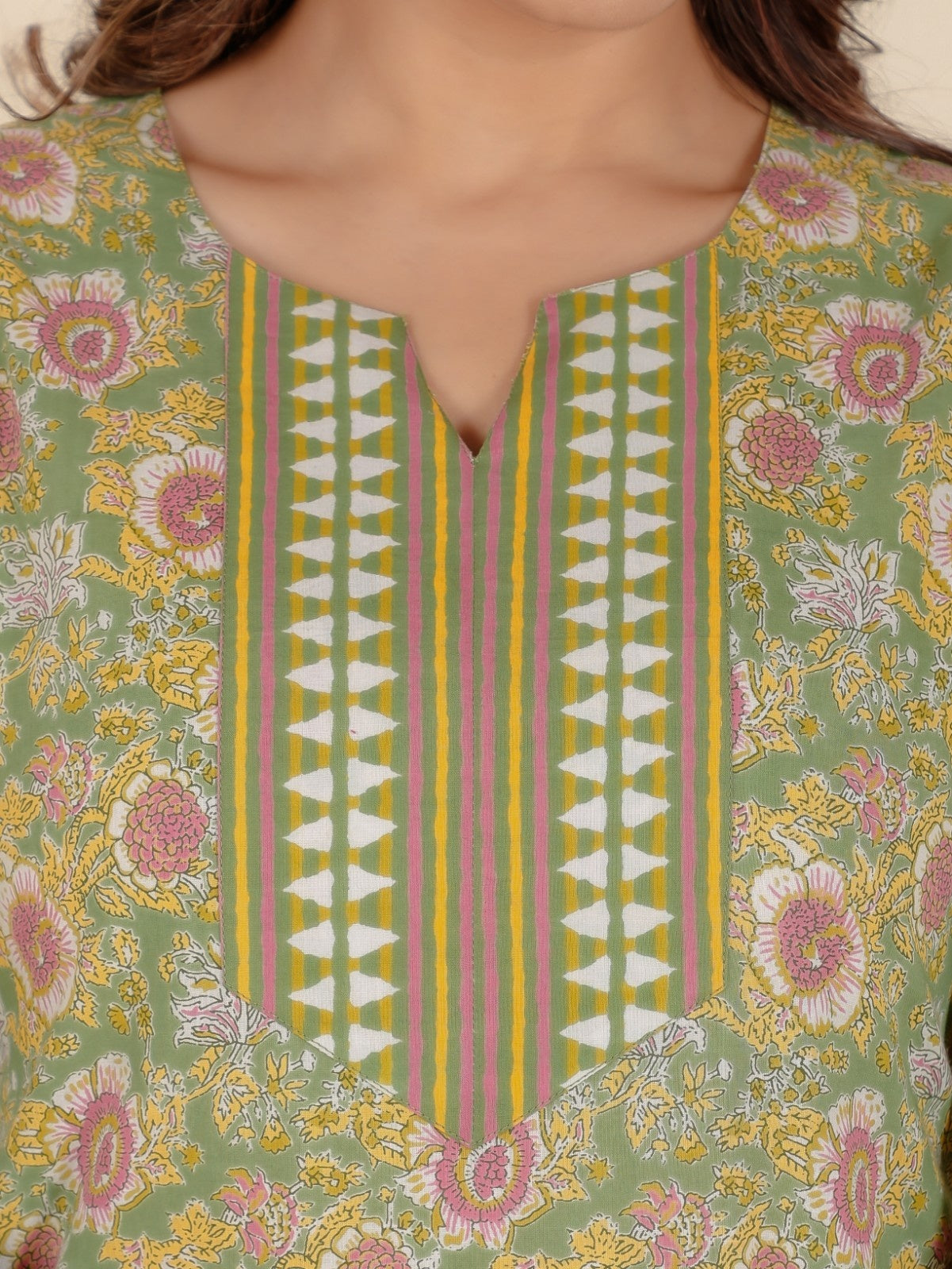 Women's Cotton Green Straight Kurta