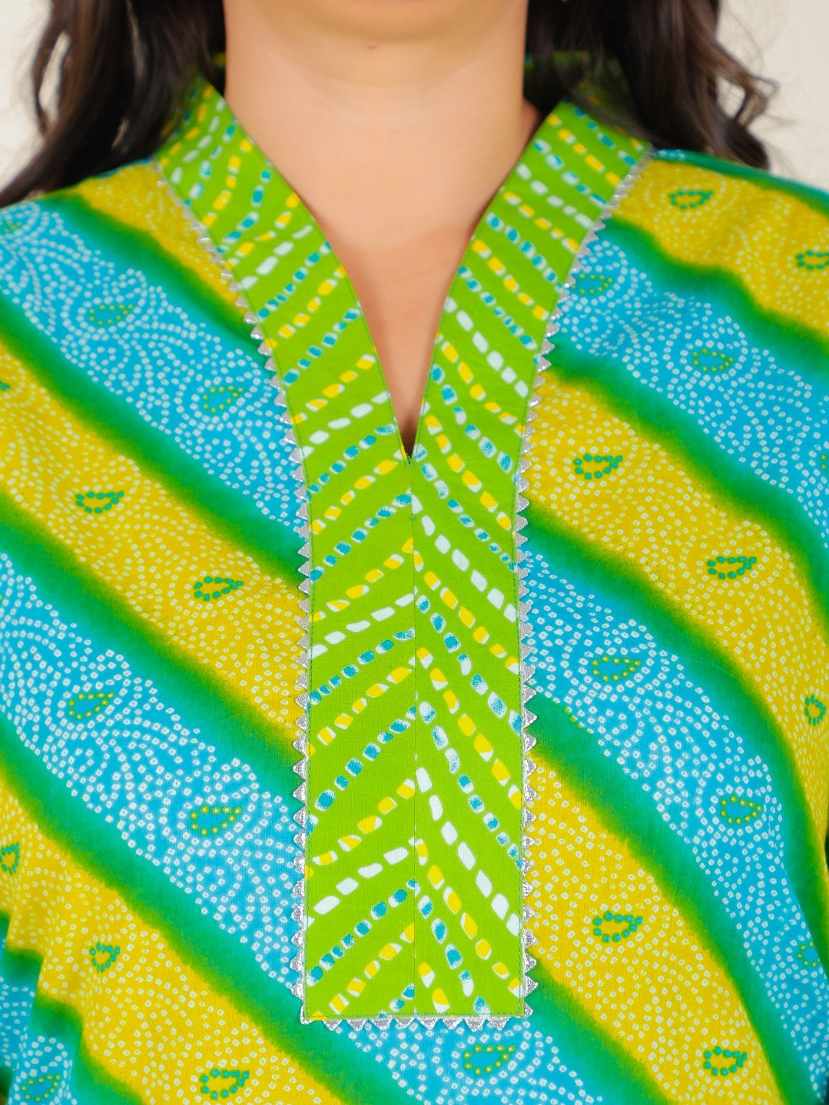 Women's Cotton Green Straight Kurta Set