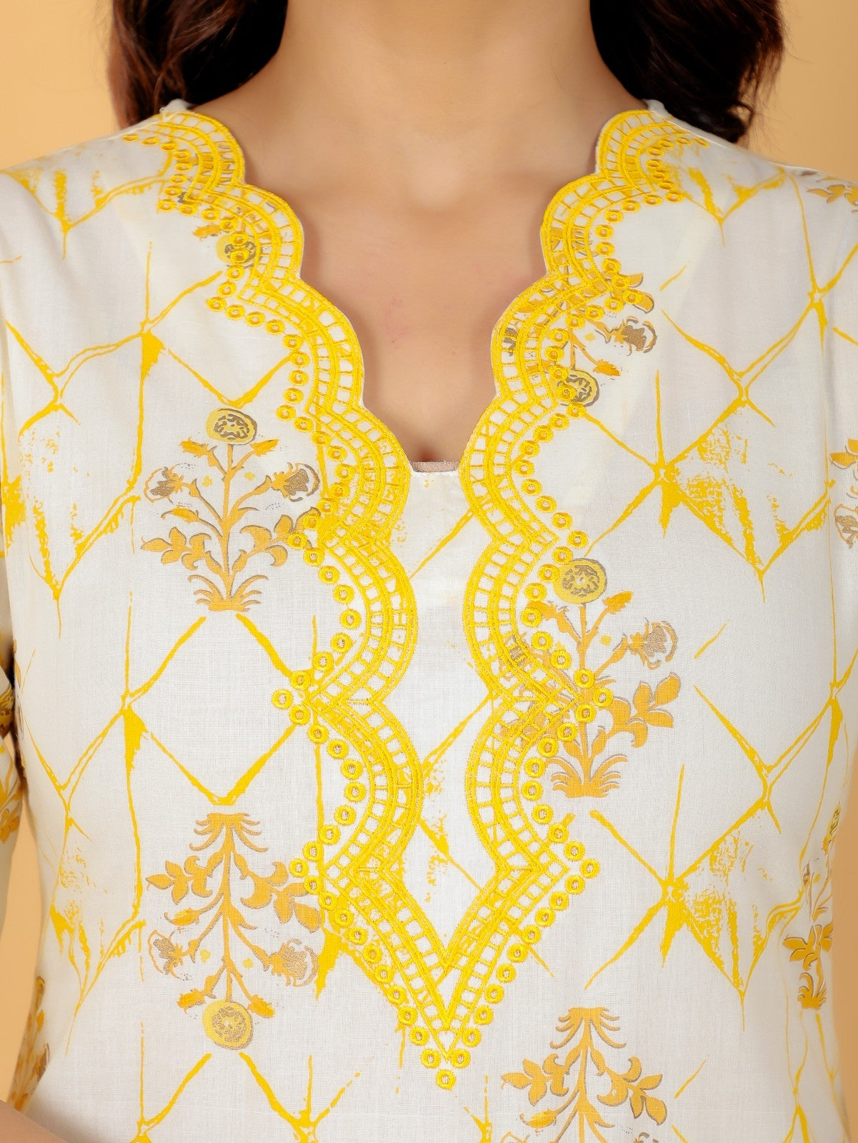 Women's Cotton Yellow Straight Kurta Set