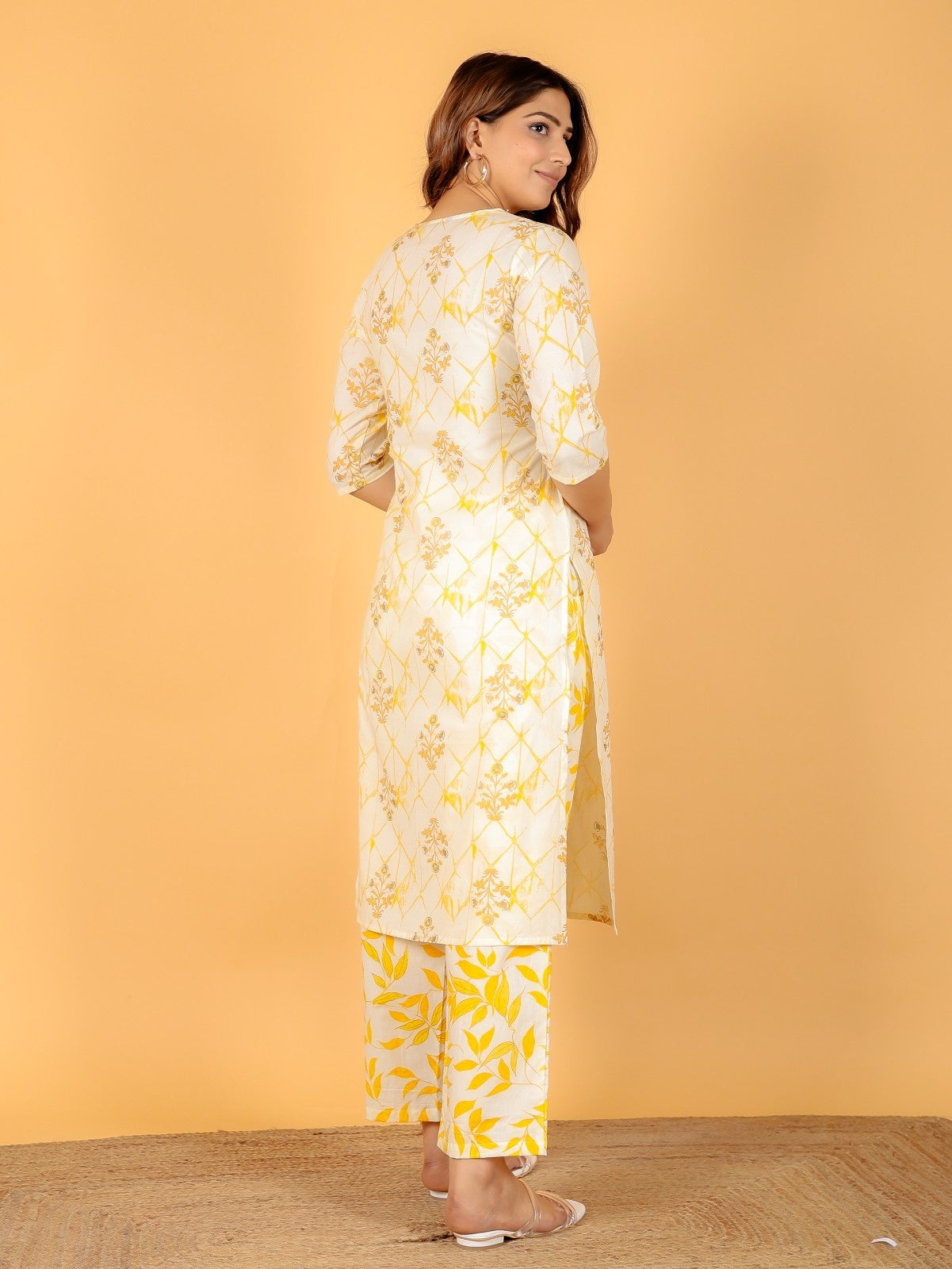 Women's Cotton Yellow Straight Kurta Set