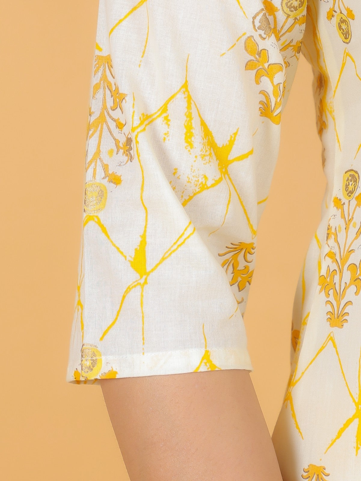 Women's Cotton Yellow Straight Kurta Set