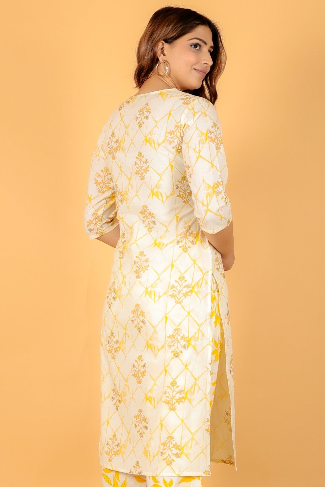Women's Cotton Yellow Straight Kurta