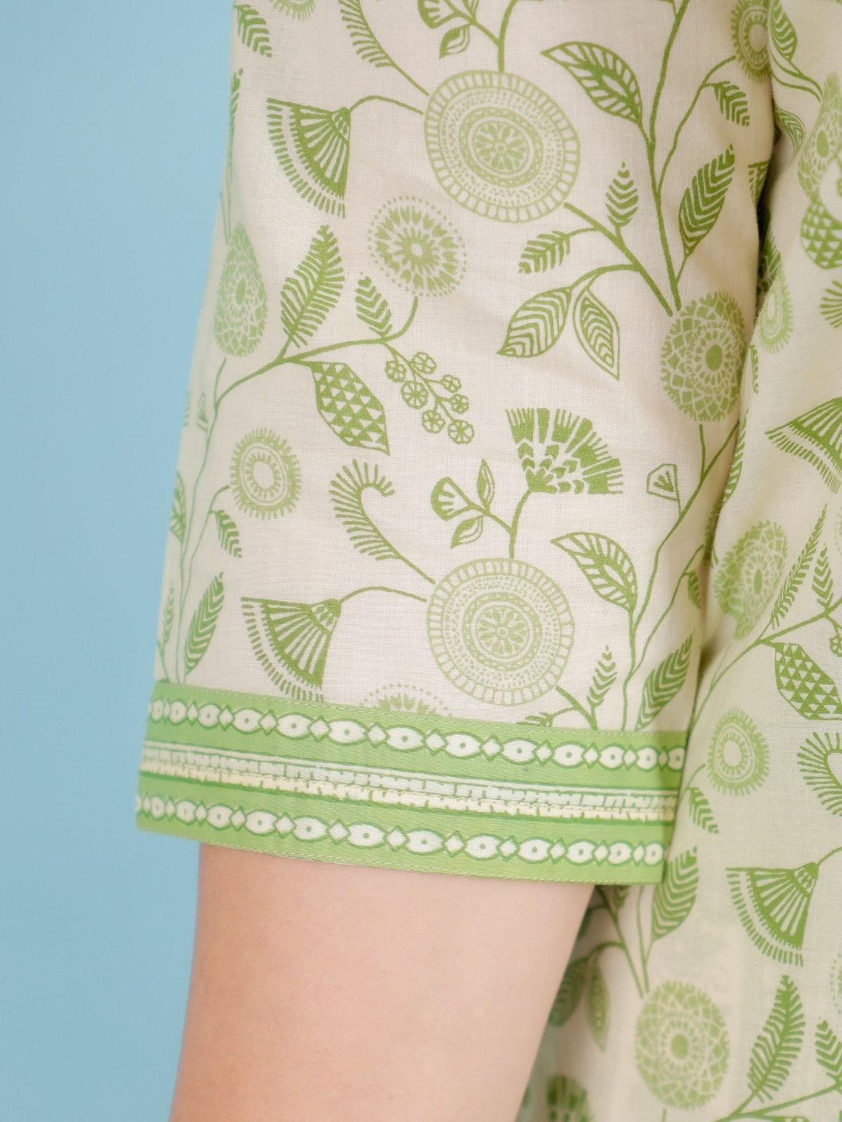 Women's Cotton Green Straight Kurta
