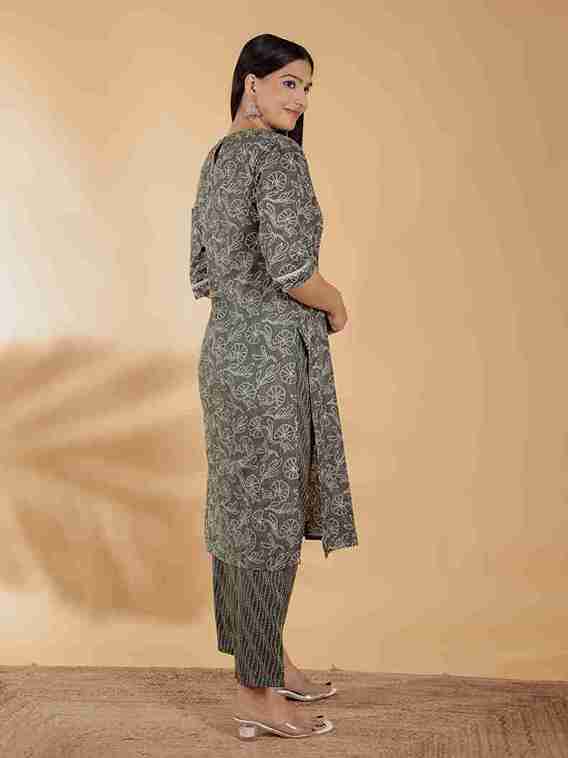 Women's Cotton Green Straight Kurta