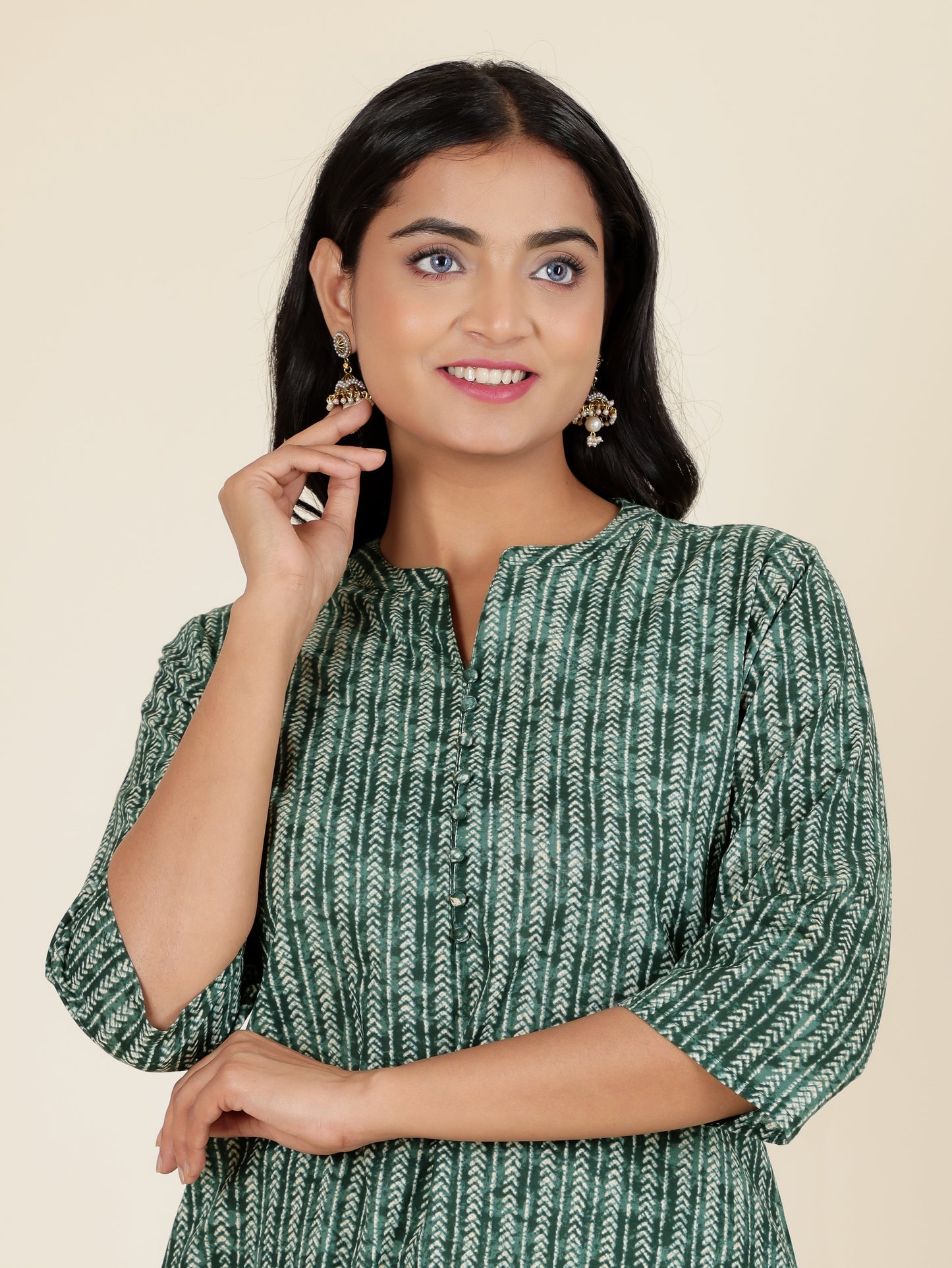 Women's Cotton Green Straight Kurta