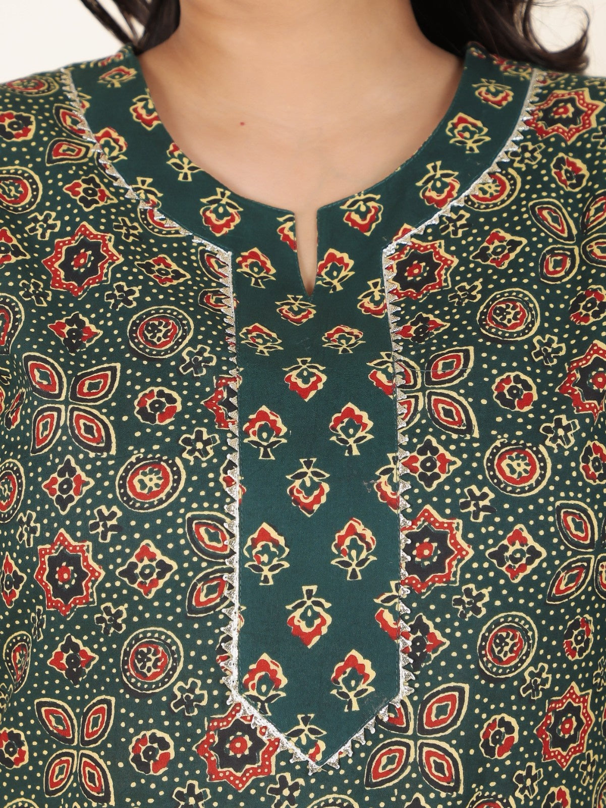 Women's Cotton Green Straight Kurta