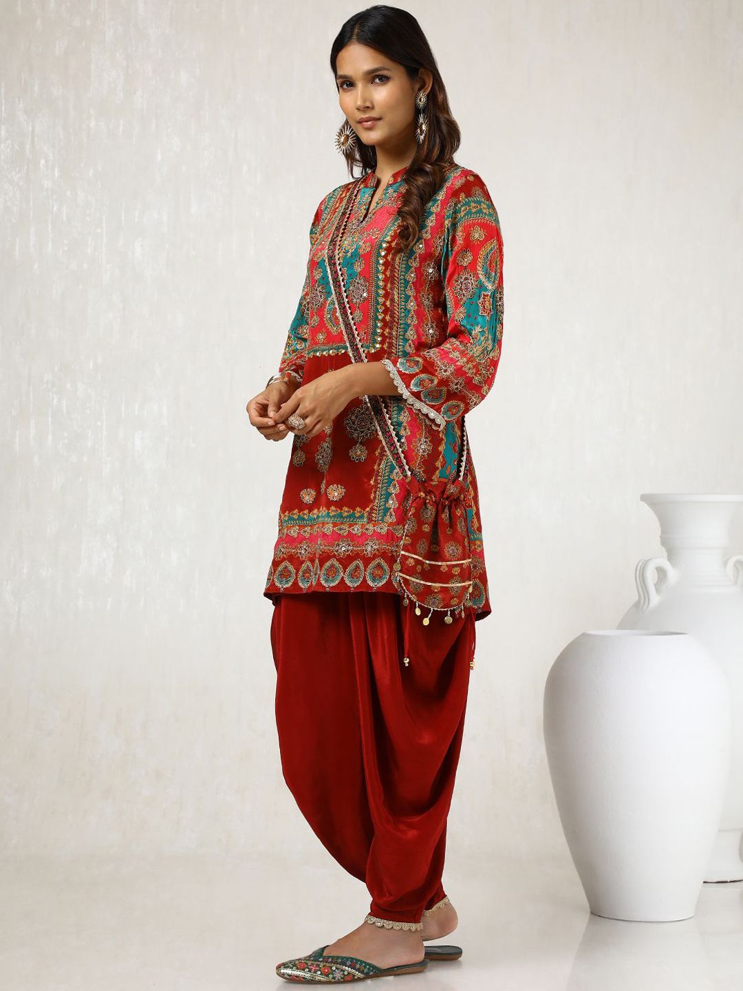Dhiyona SO Women's Ethnic Motifs Printed Sequinned A Line Kurta with Dhoti Pants