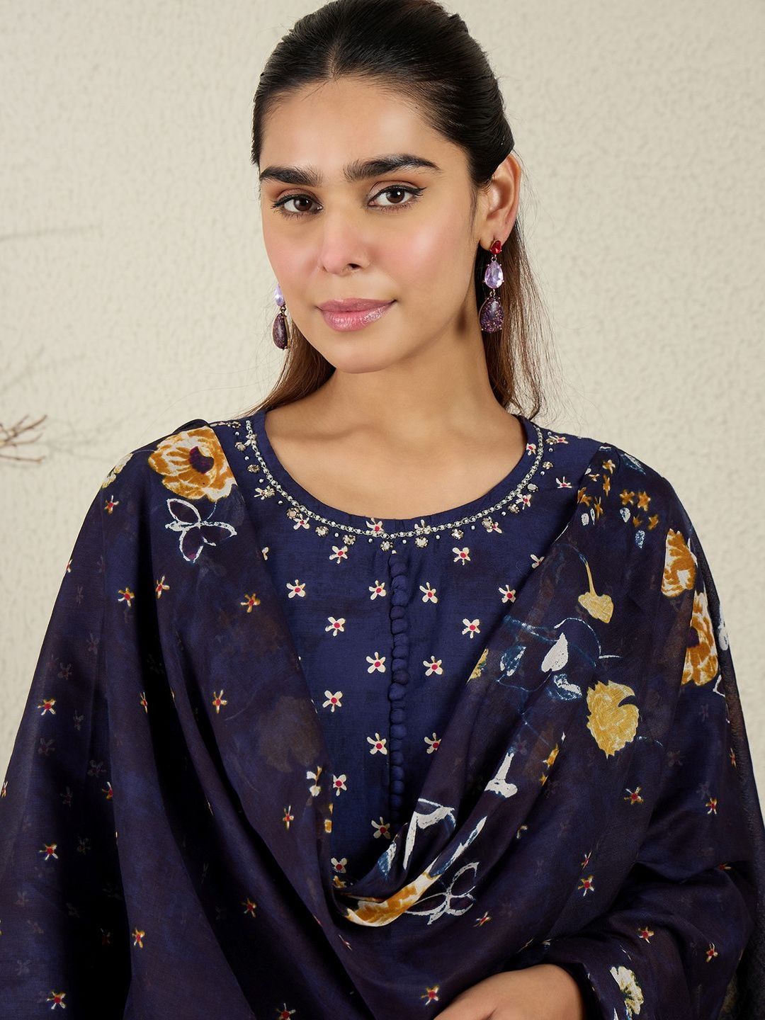 Women Floral Printed Panelled Thread Work Pure Cotton Kurta with Trousers & With Dupatta