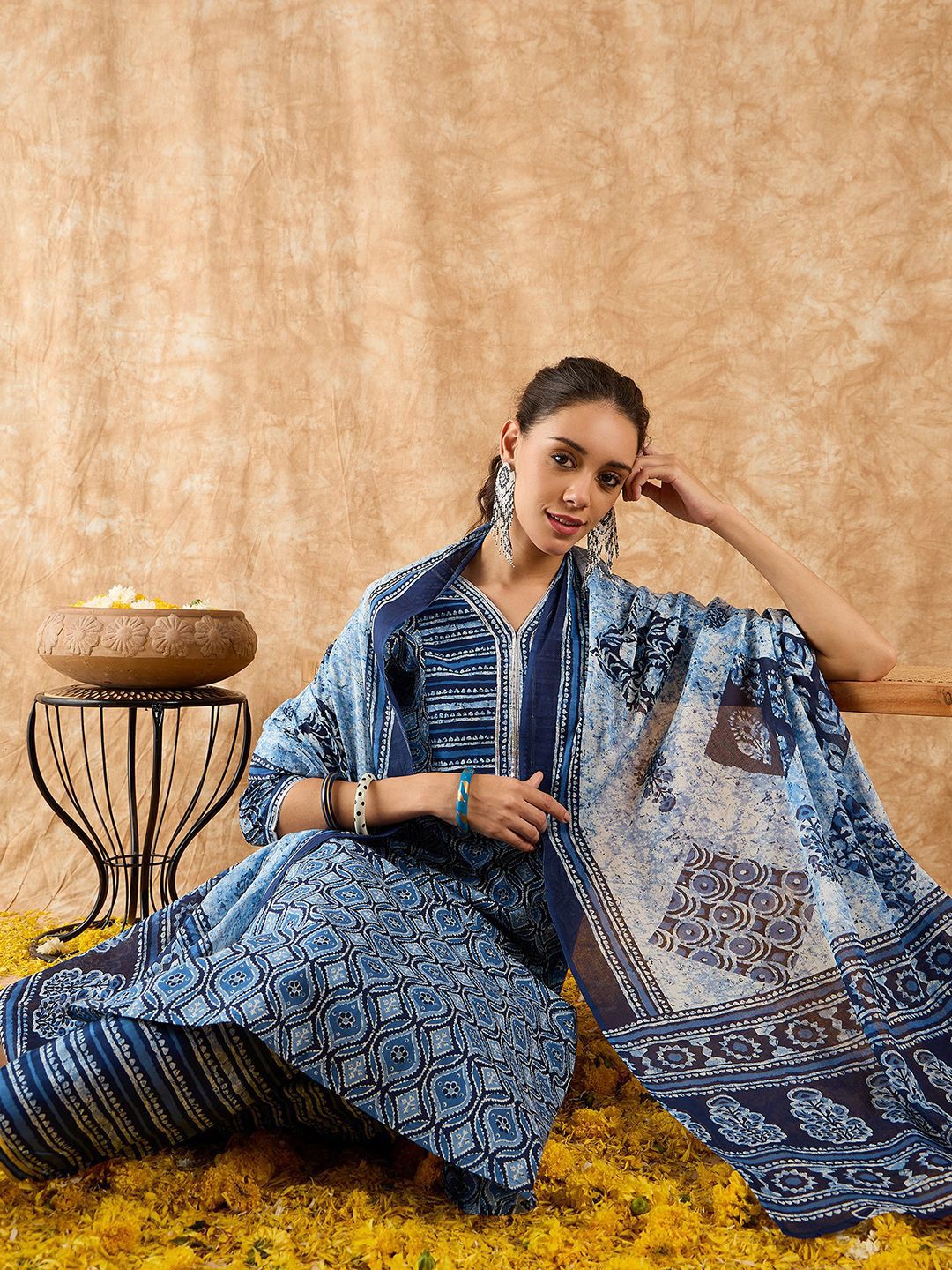 Ethnic Motifs Printed Straight Gotta Patti Kurta with Trousers & Dupatta
