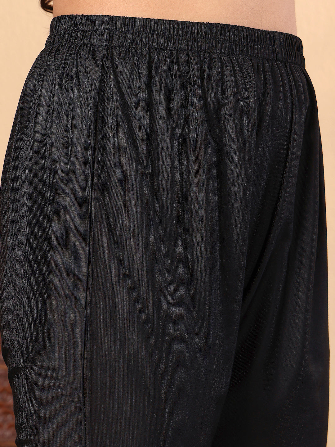 Dhiyona VR Women's Pure Black Hand Embroidered Kurta Set With Dupatta