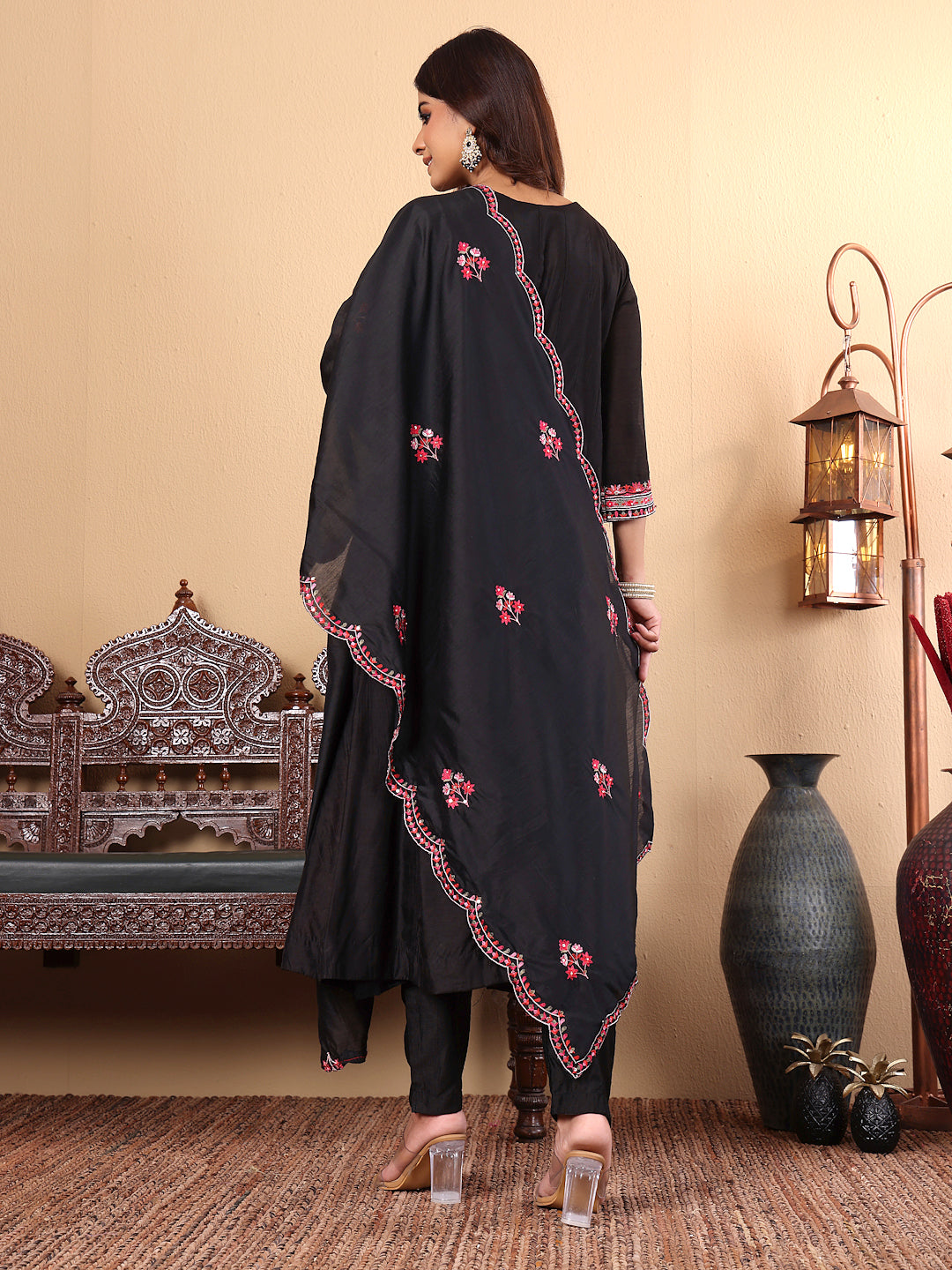 Dhiyona VR Women's Pure Black Hand Embroidered Kurta Set With Dupatta