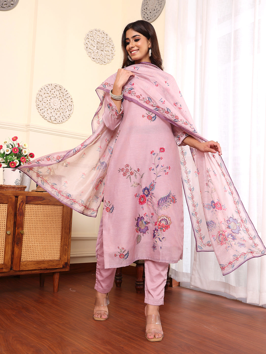 Dhiyona VR Women's Pure Kantha Hand Embroidered Kurta Set With Dupatta