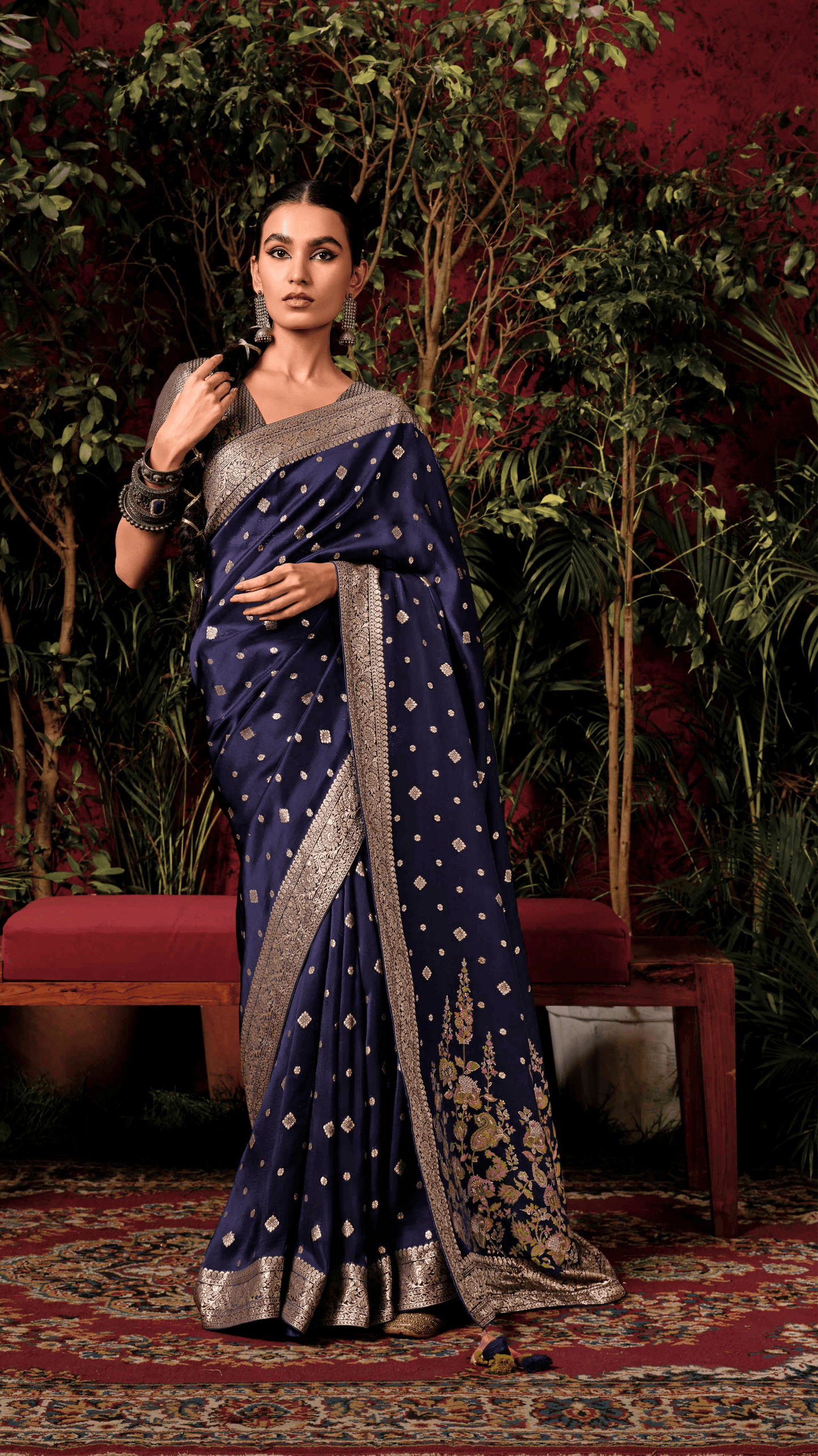Dhiyona KM Women Midnight Sapphire-Designer Silk Saree In Deep Navy Blue With Zari Weaving By Kimora