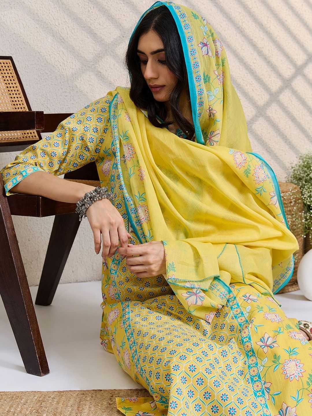 Floral Printed Notch Neck Pure Cotton Straight Kurta & Trousers With Dupatta