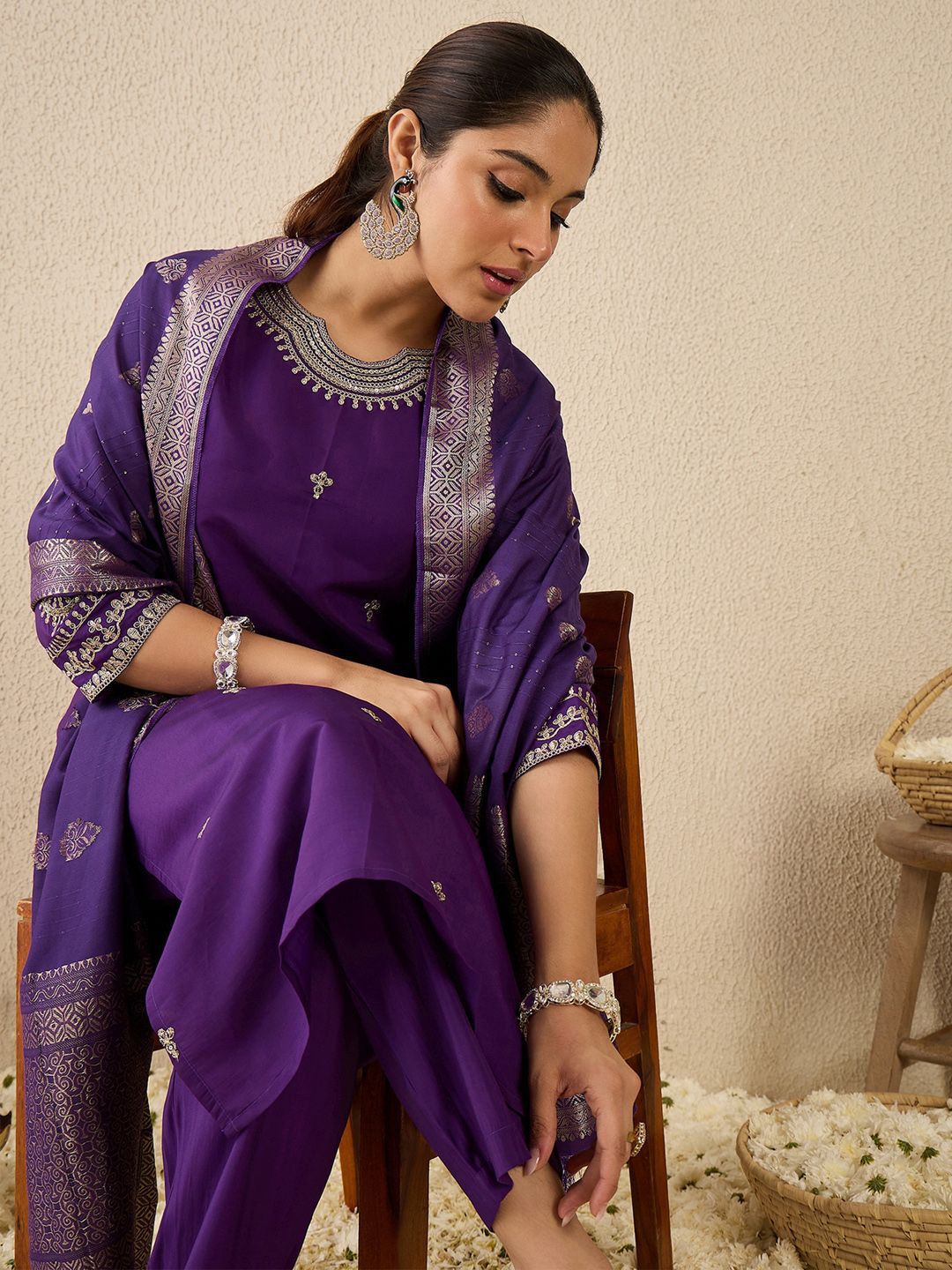 Women Ethnic Motifs Printed Kurta with Trousers & Dupatta