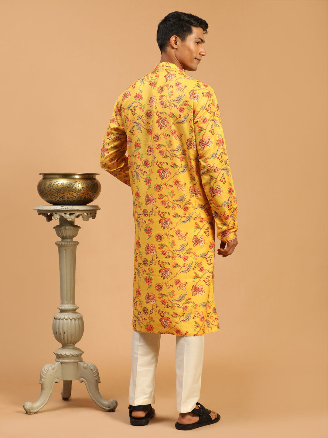 Men's MulticolorBaseMustard Muslin Straight Kurta Pyjama Set