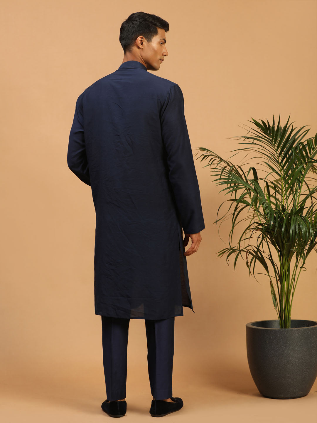 Men's Navy Blue Cotton Blend Straight Kurta Pyjama Set