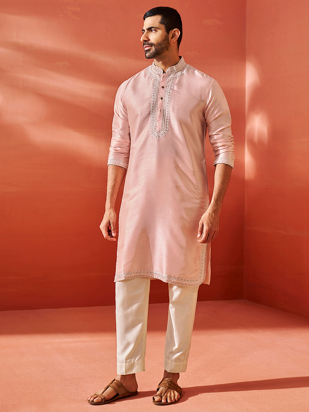 Men's Peach Silk Blend Straight Kurta And Pyjama Set.