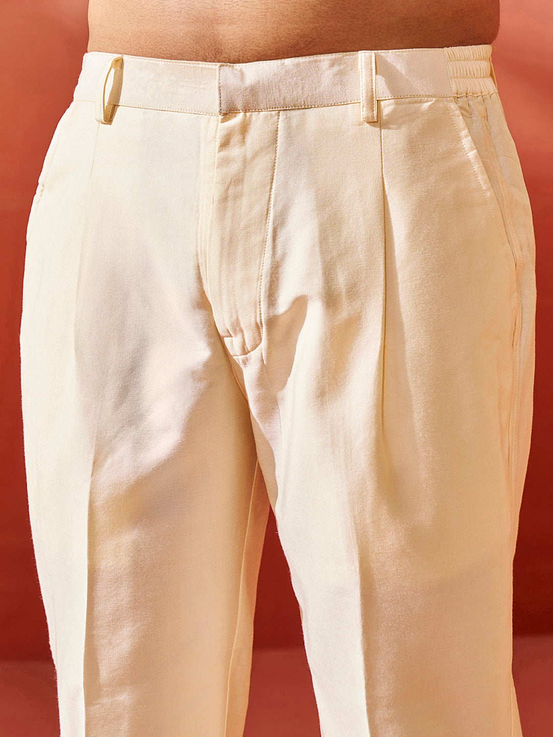 Men's Purple Silk Blend Straight Kurta And Pyjama Set.