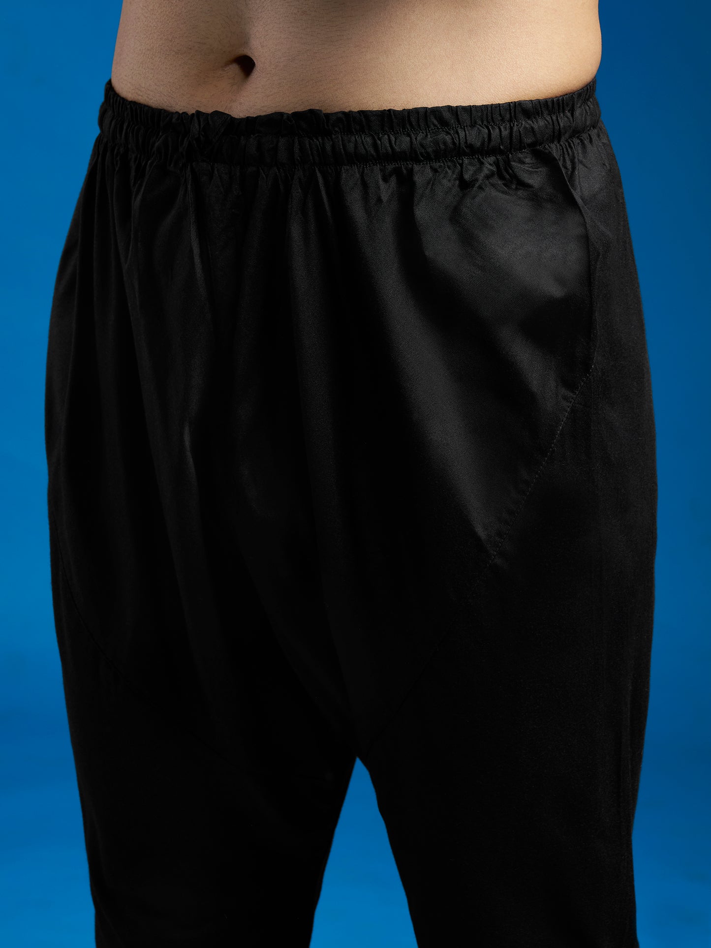 Men's Black Georgette Straight Kurta And Pyjama Set