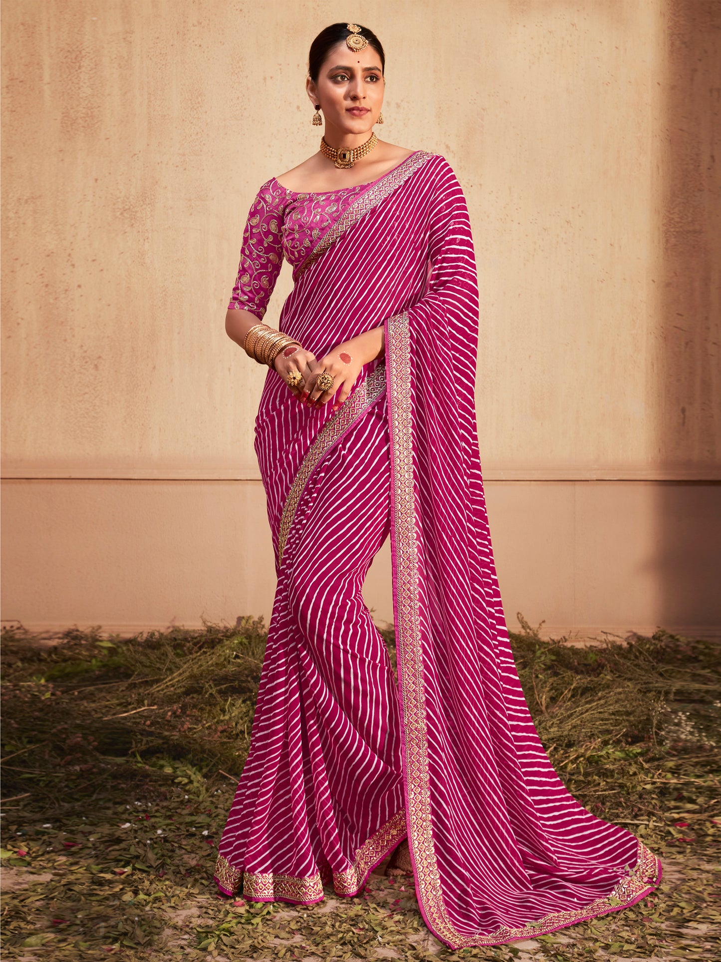 Women's Georgette Magenta Zari Embroidered Designer Saree With Blouse Piece