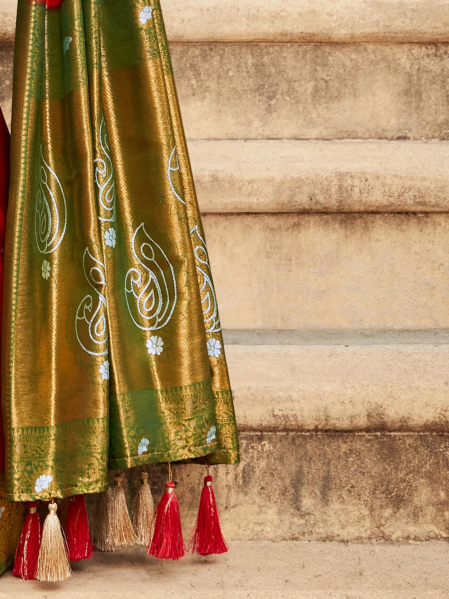 Women's Kanjeevaram Silk Red Woven Design Designer Saree With Blouse Piece