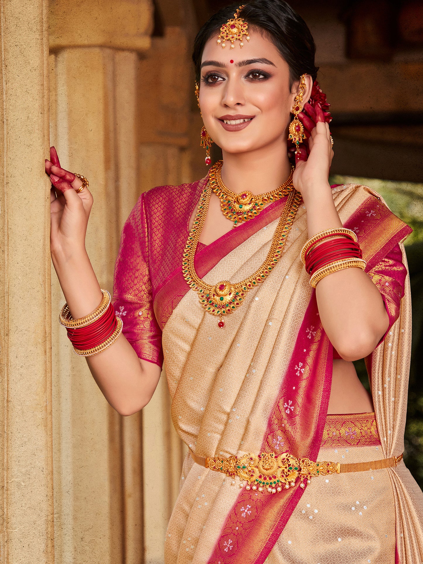 Women's Kanjeevaram Silk Cream Woven Design Designer Saree With Blouse Piece