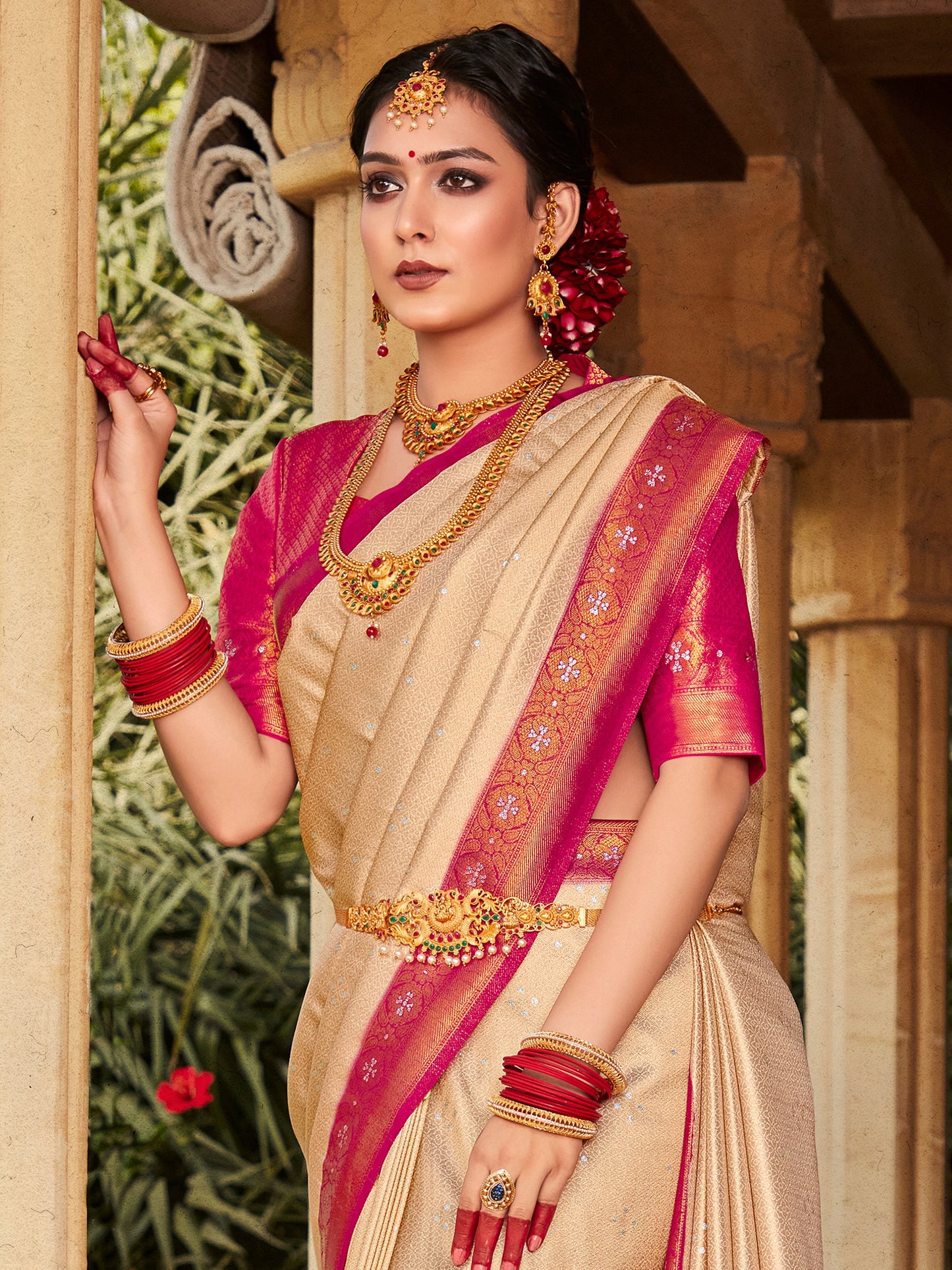 Women's Kanjeevaram Silk Cream Woven Design Designer Saree With Blouse Piece