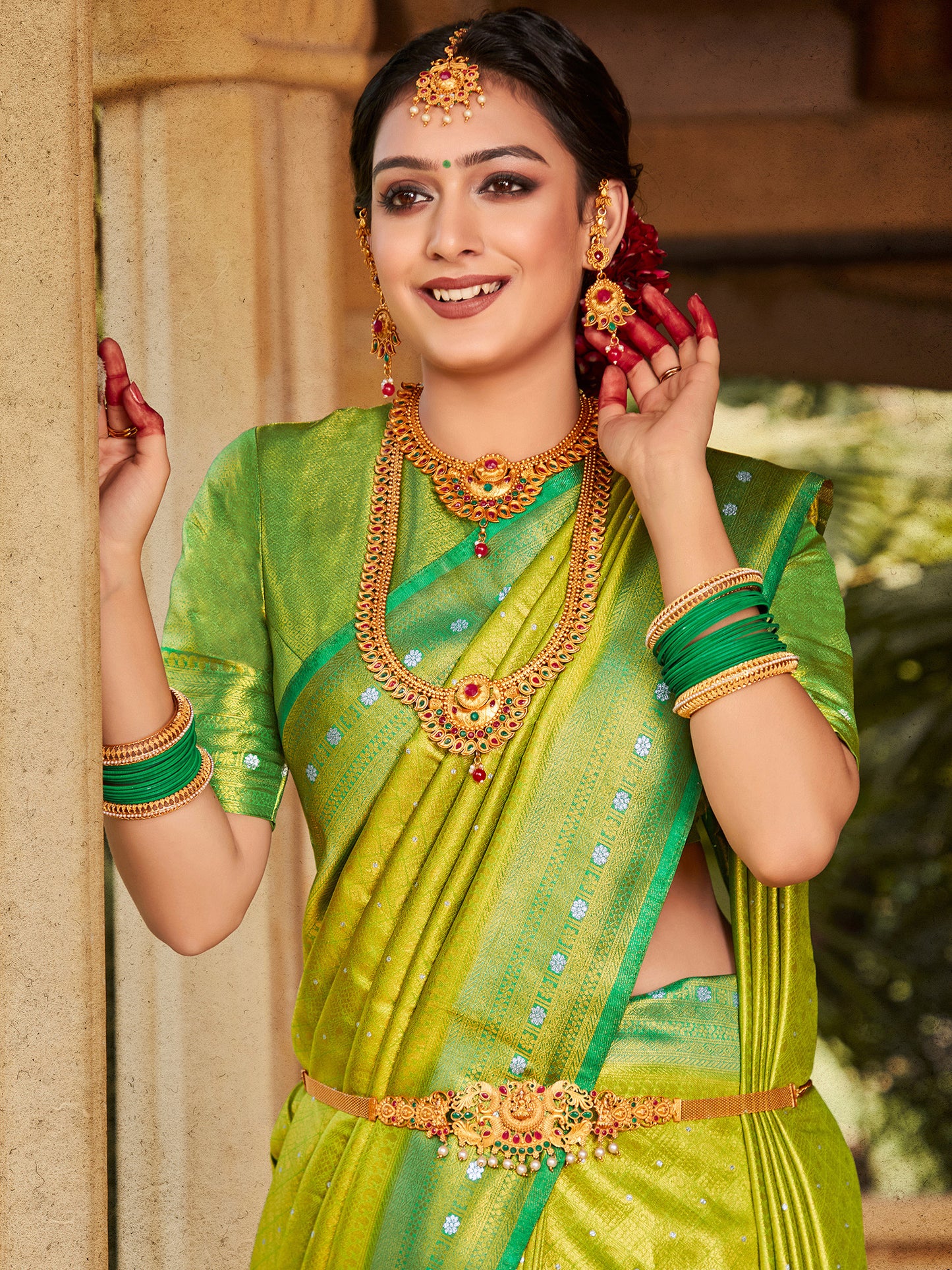 Women's Kanjeevaram Silk Lime Green Woven Design Designer Saree With Blouse Piece